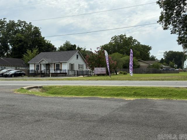 417 N Main Street Property Photo 9