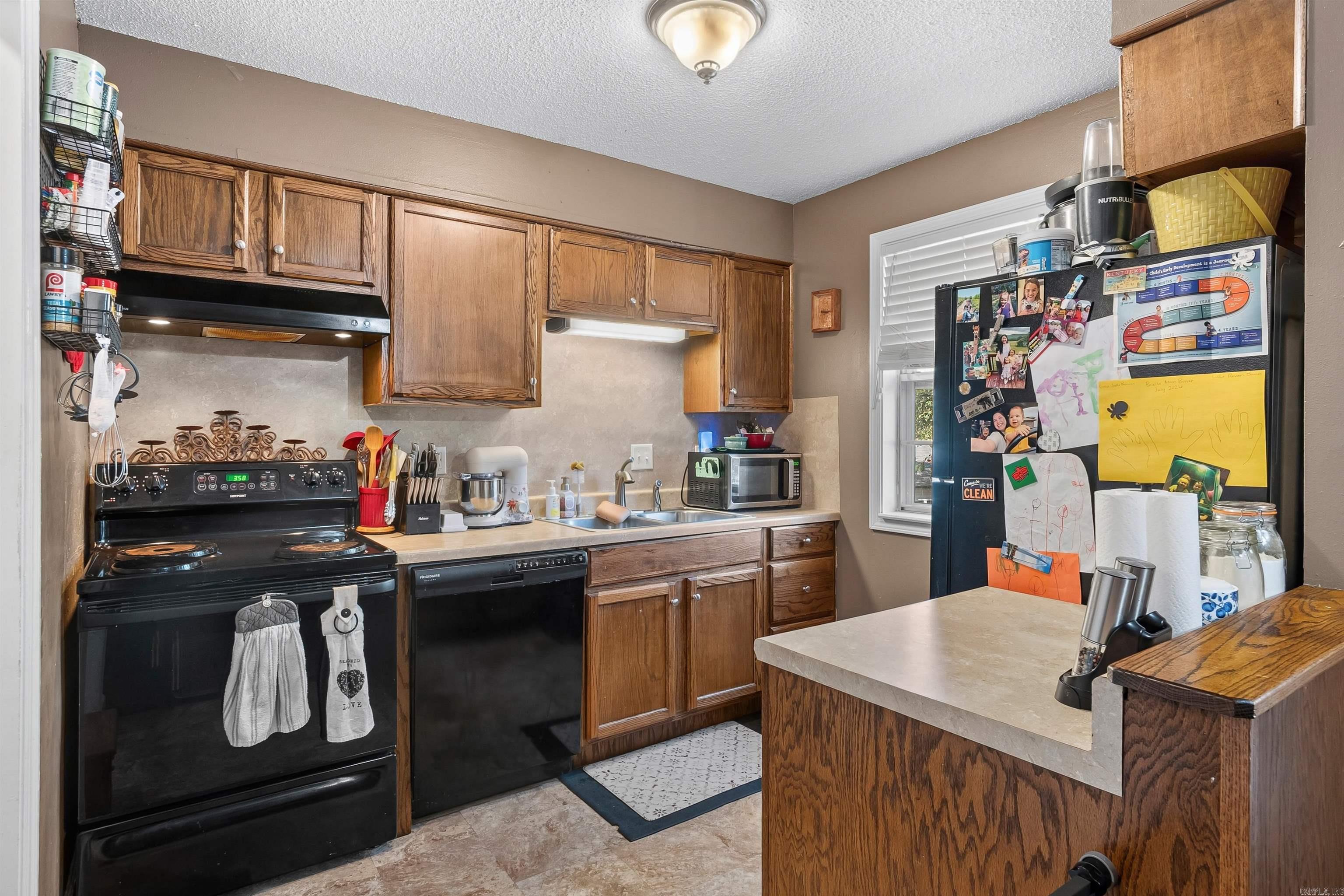 2806 Jadestone Drive Property Photo 8