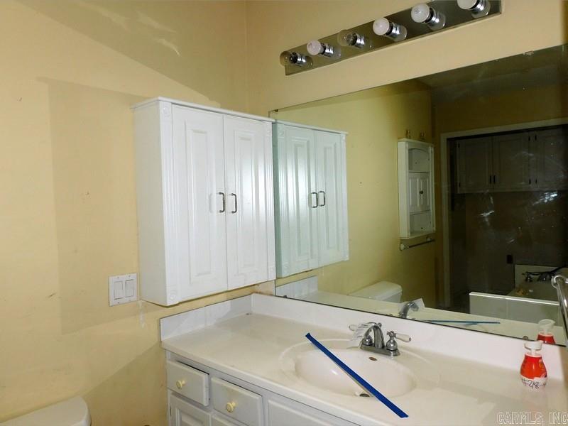 7 Banda Place Property Photo 16