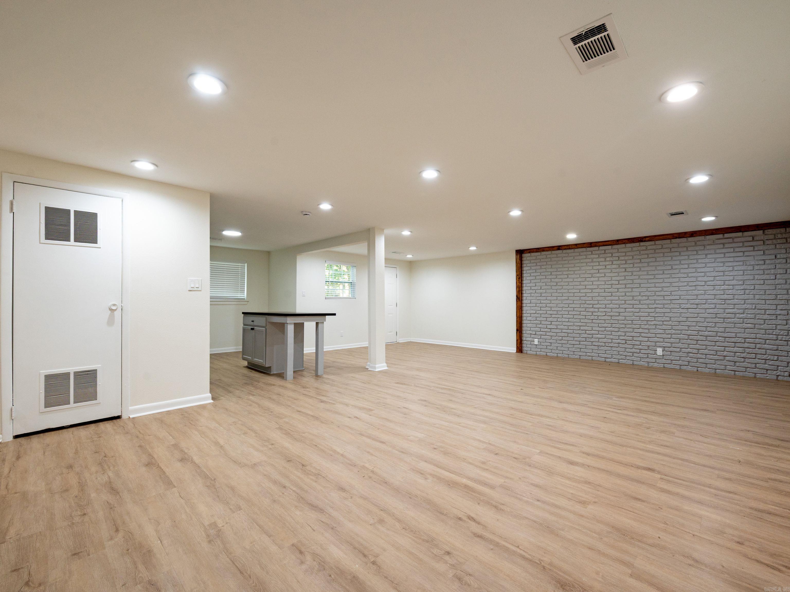 7901 Nolen Drive Property Photo 10