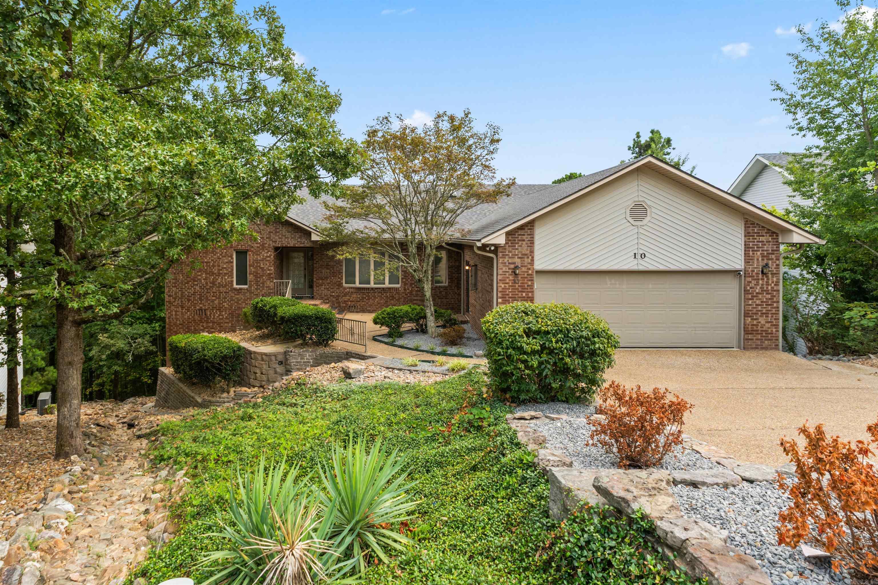 10 Bolada Circle Property Photo 1