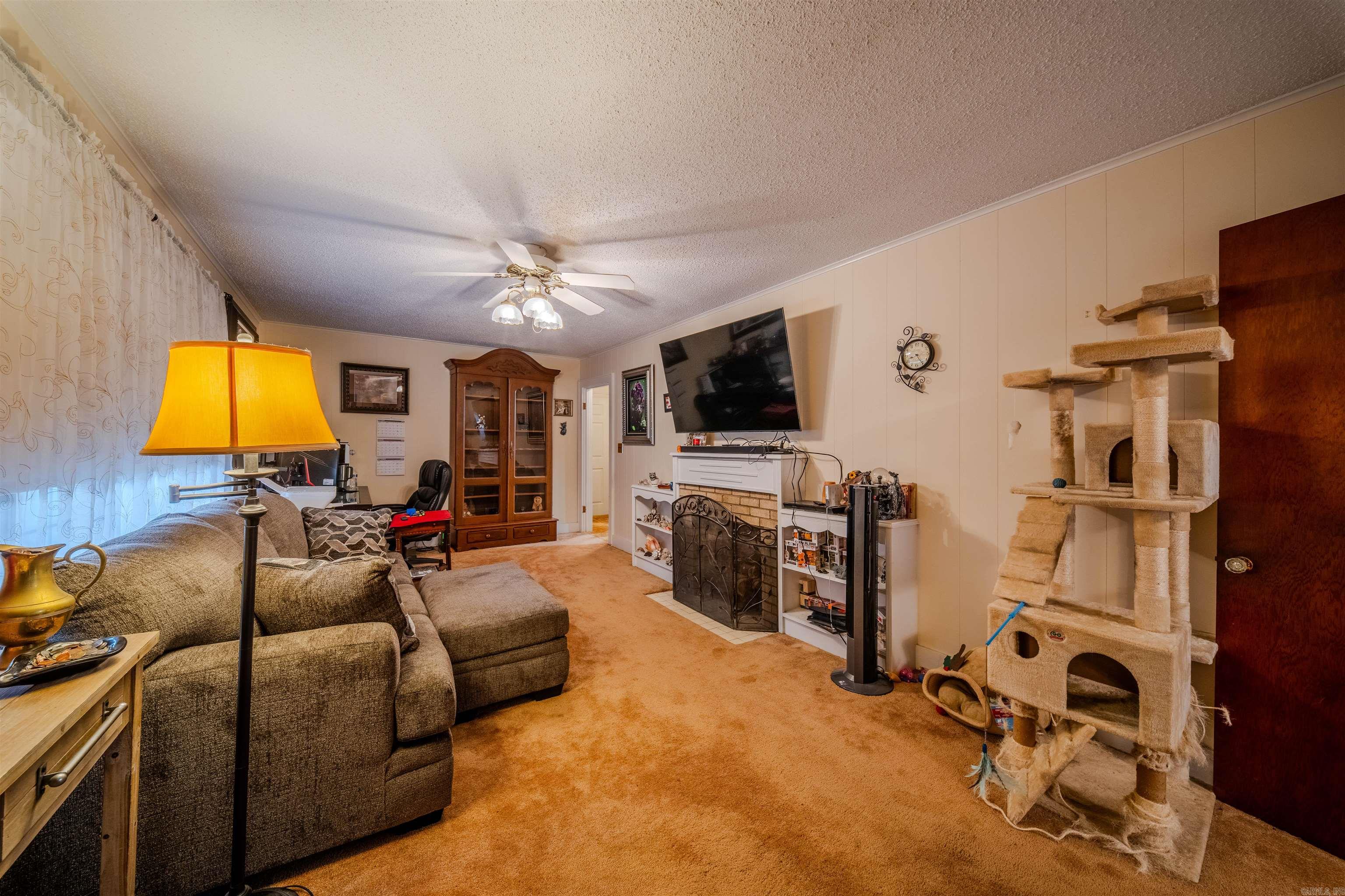 2742 Evergreen Avenue Property Photo 6