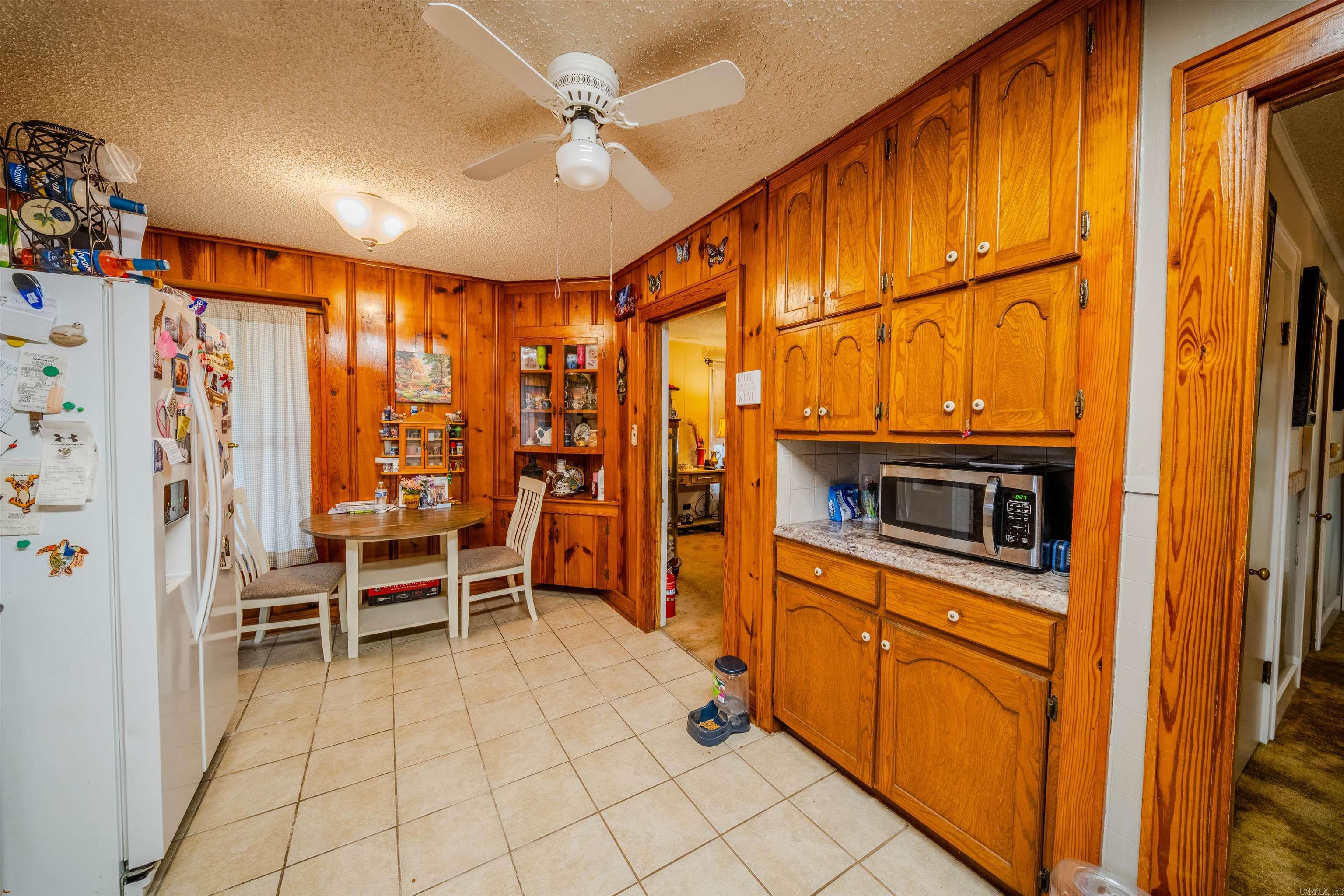 2742 Evergreen Avenue Property Photo 13