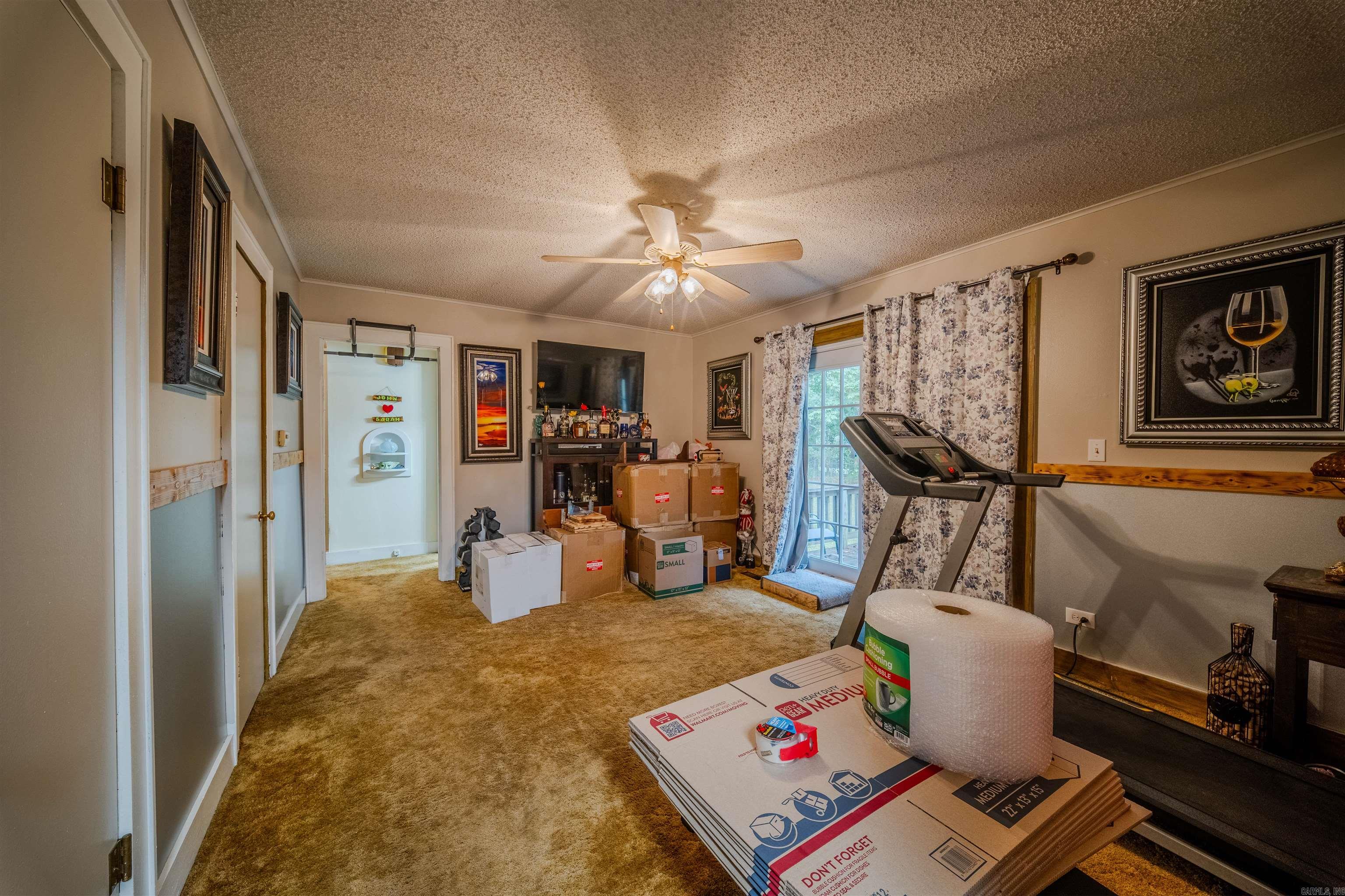 2742 Evergreen Avenue Property Photo 17