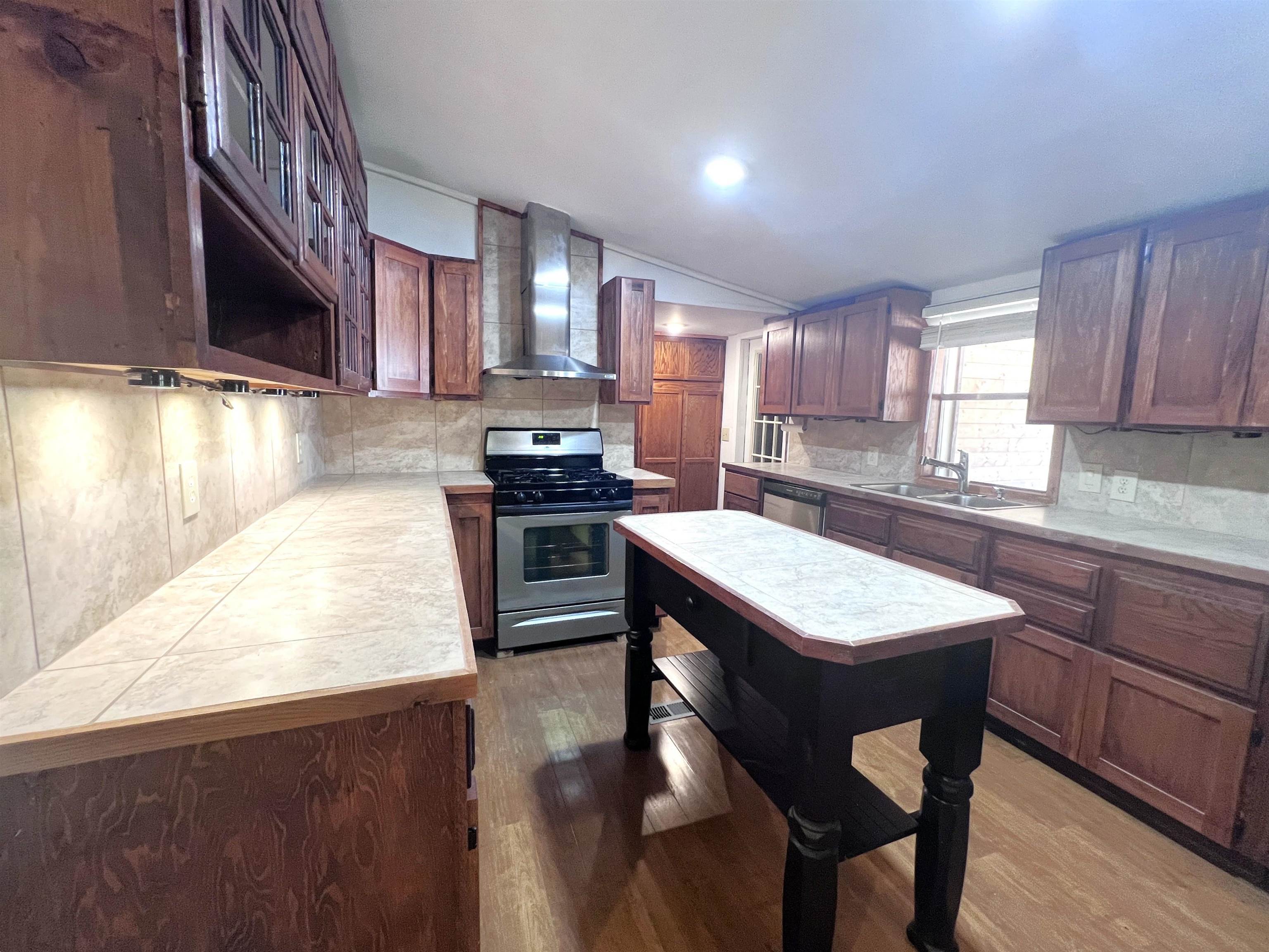 1770 Old Hickory Property Photo 8