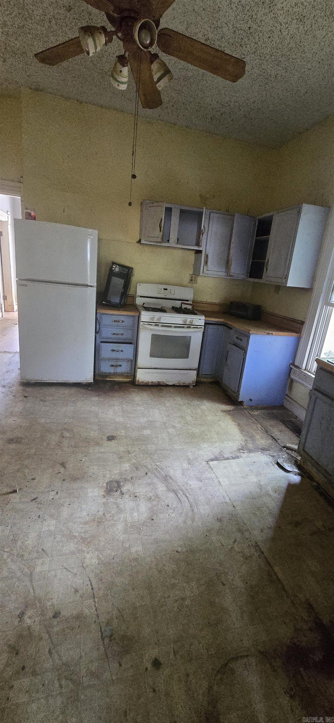 312 Rice Street Property Photo 4