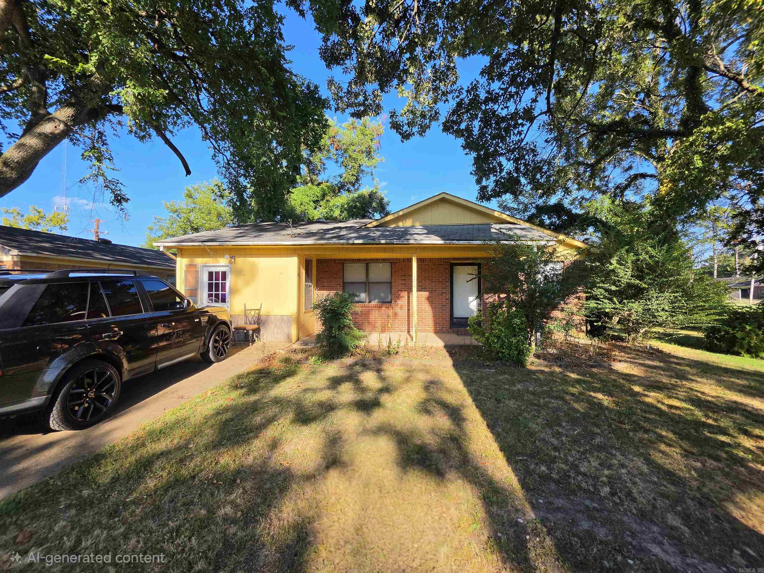106 2nd St W Property Photo 1