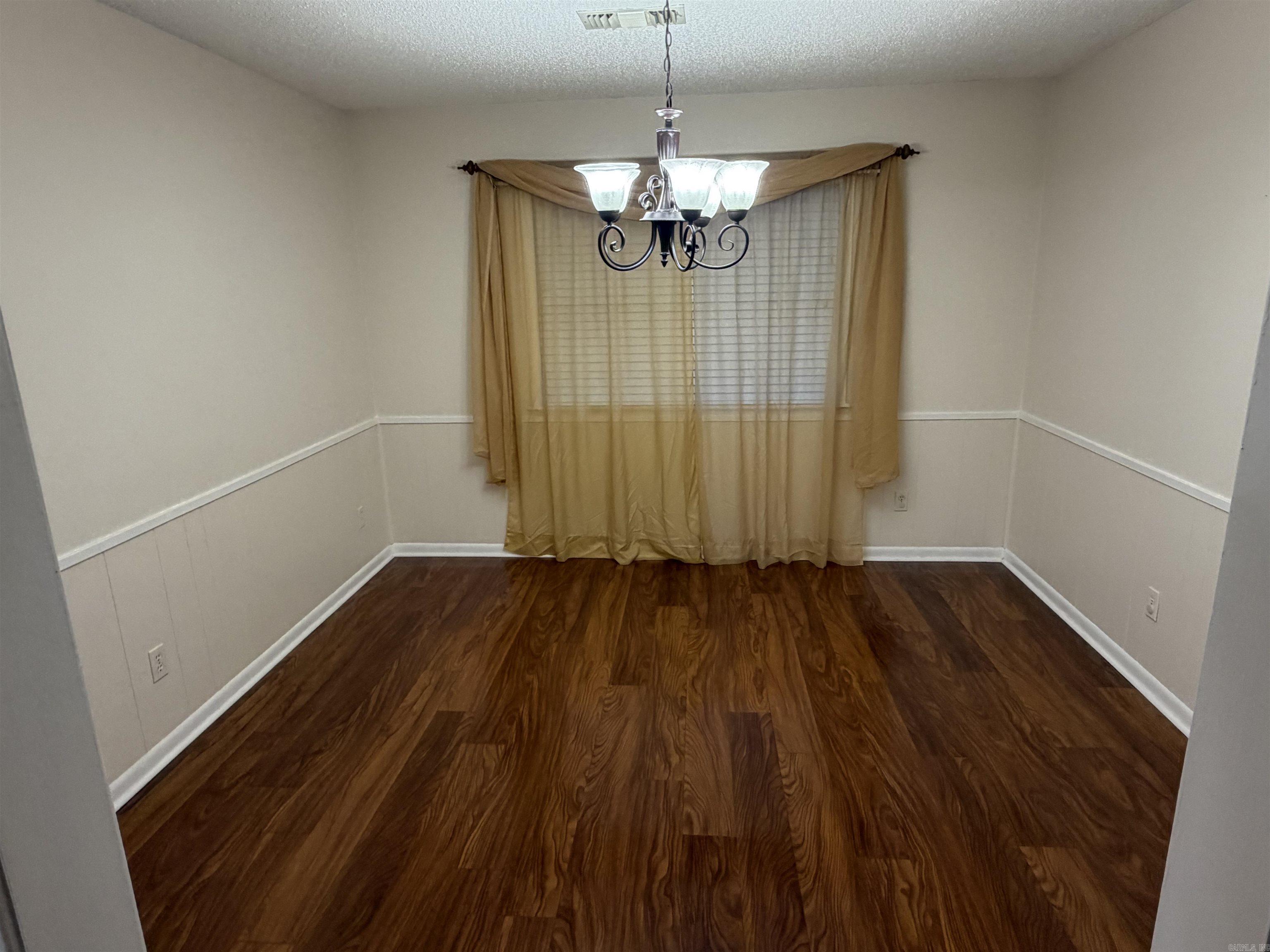20 Independence Property Photo 3