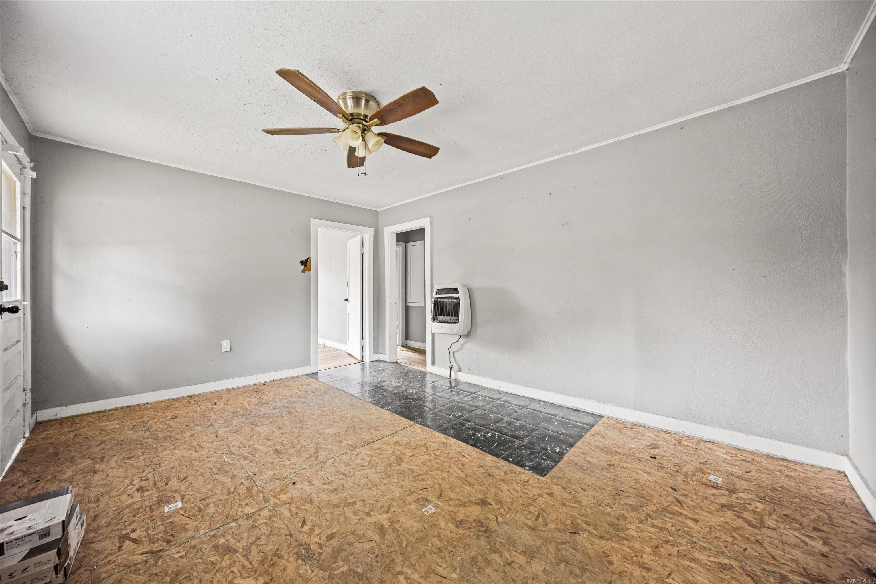 401 W Indiana Street Property Photo 11