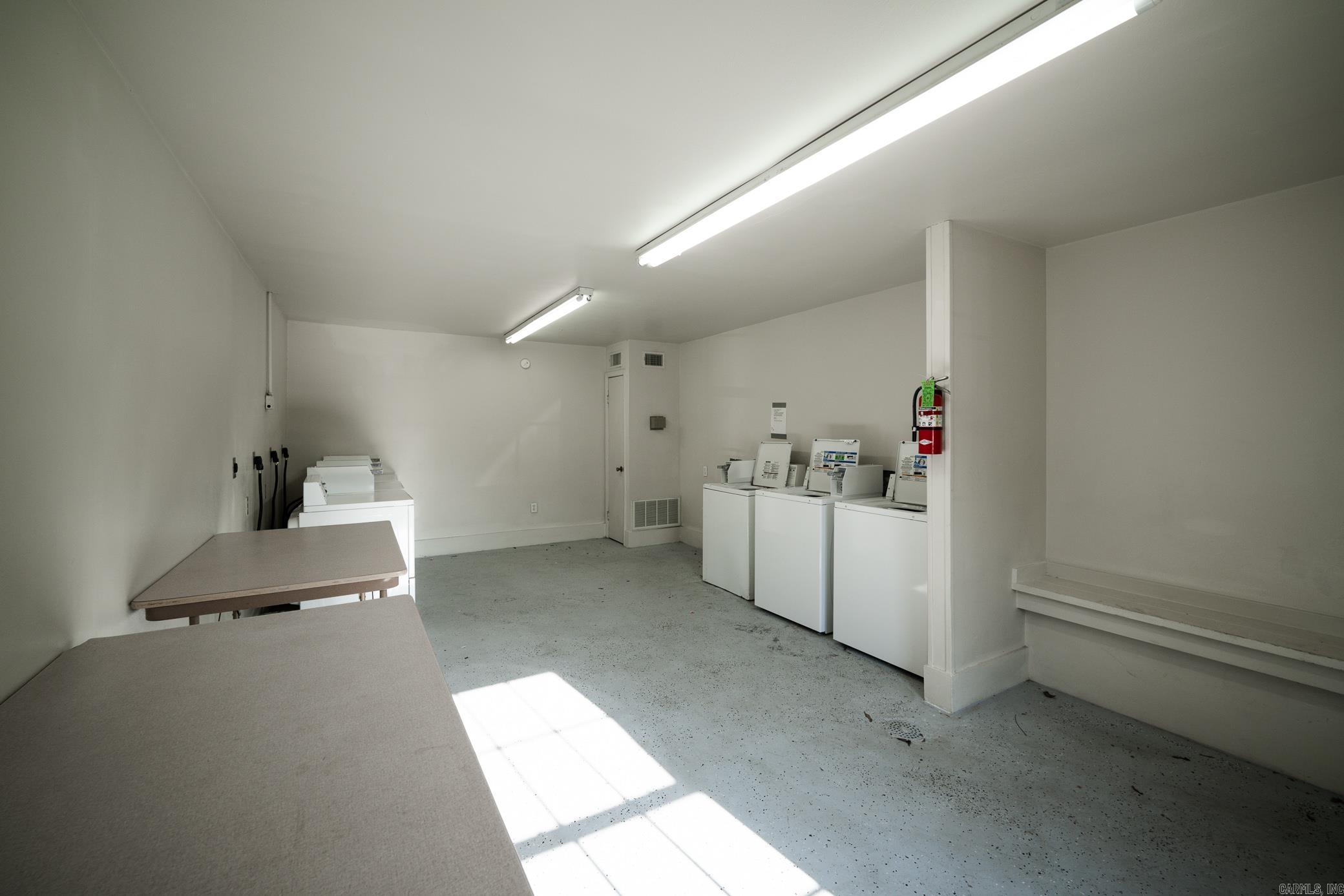 300 W Harding, #403 Property Photo 16
