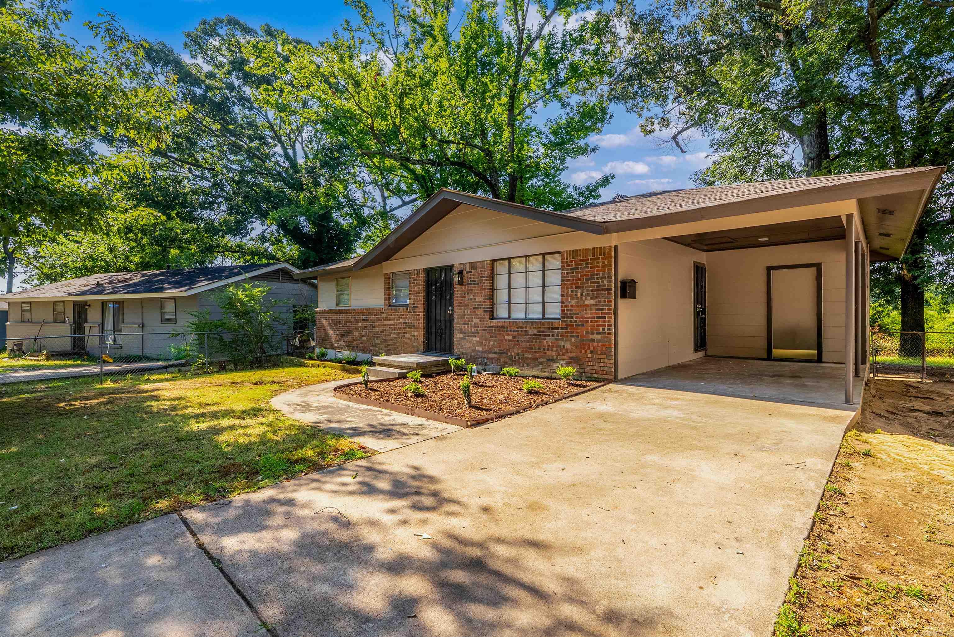 35 Clifton Drive Property Photo 1