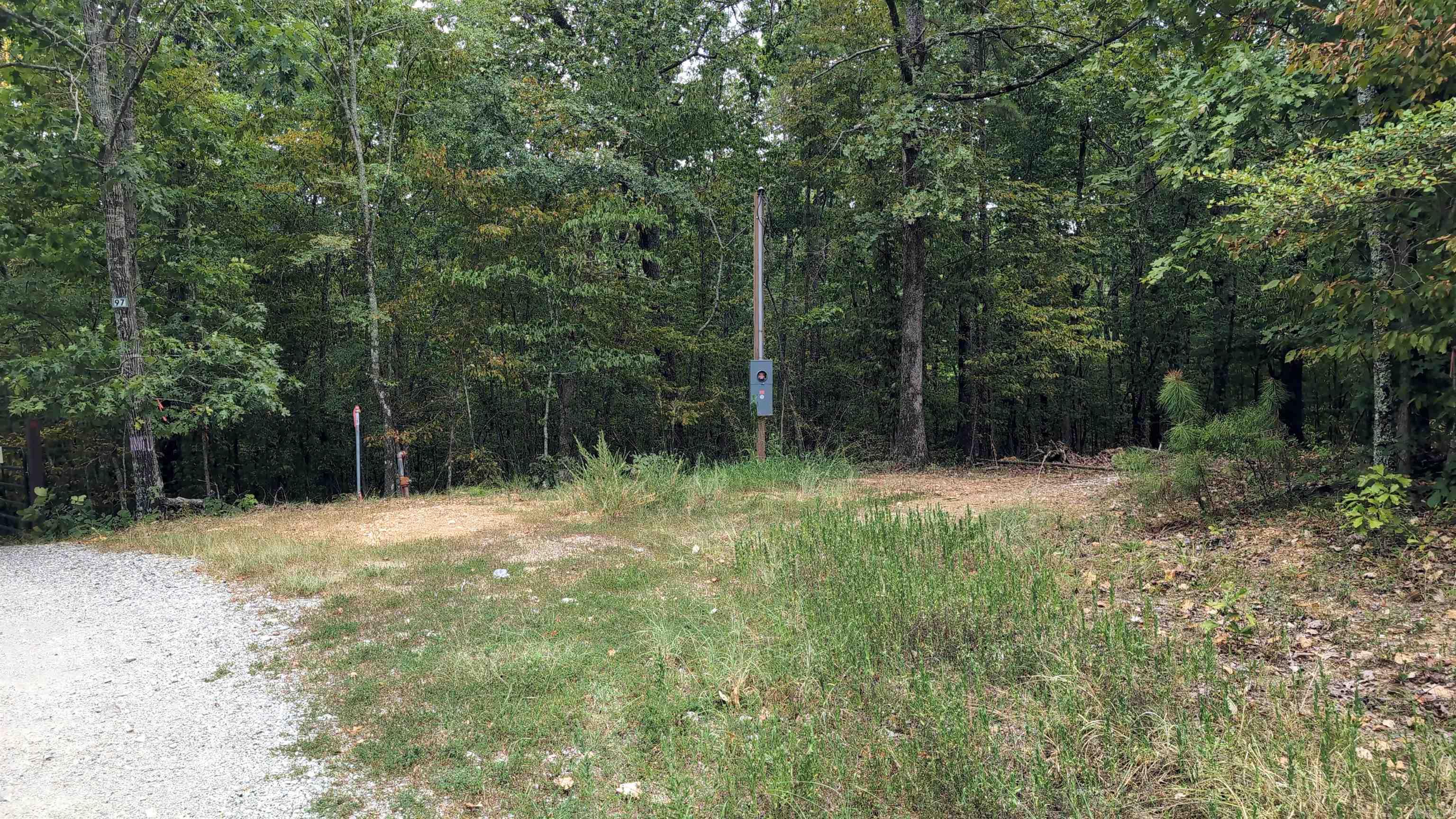 84 Archwood Property Photo 7