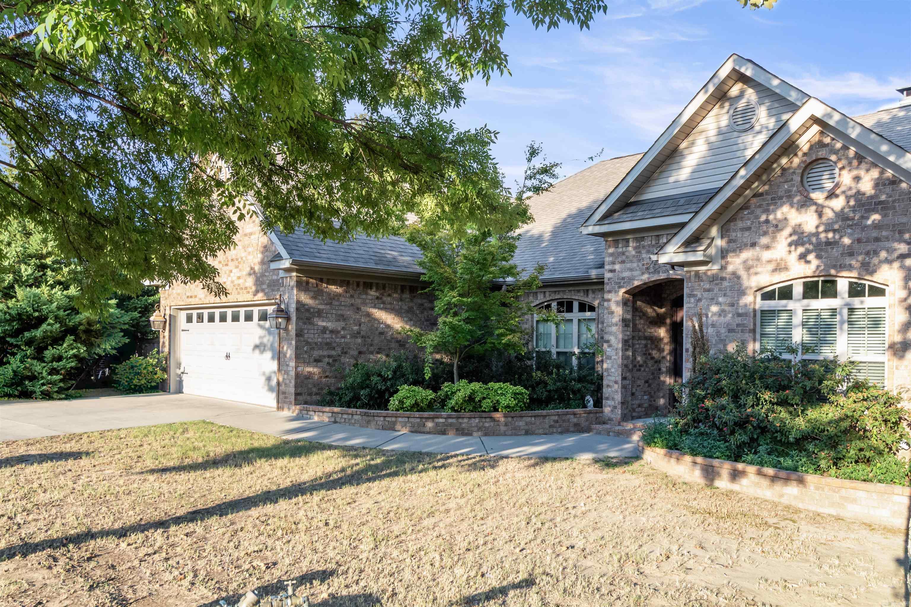 2840 Harmony Cove Property Photo 4
