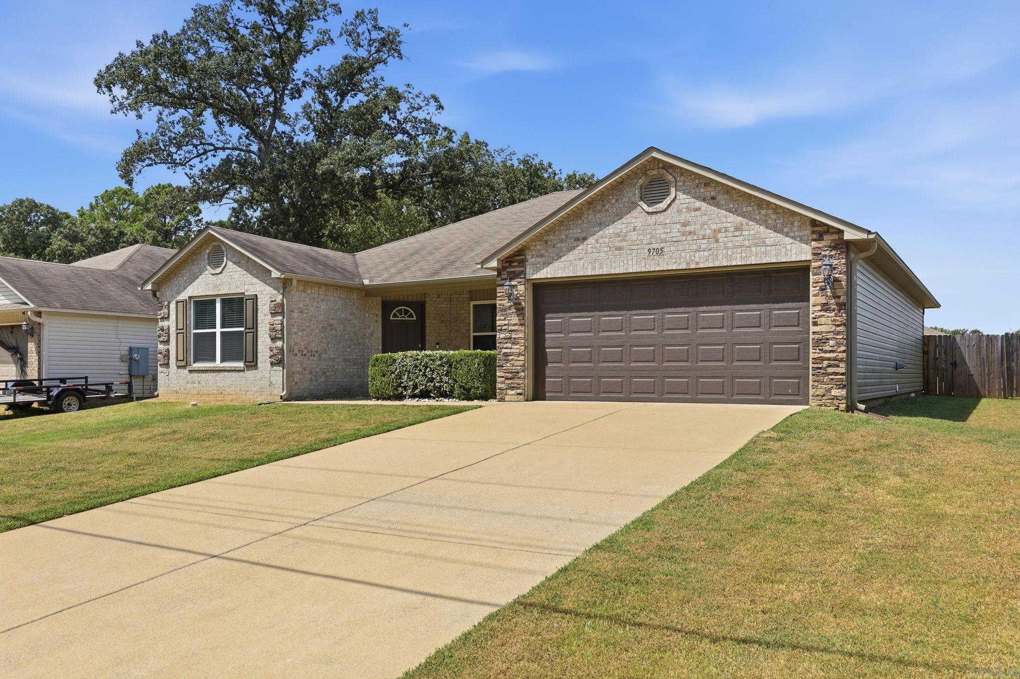 9705 Zuber Road Property Photo 2