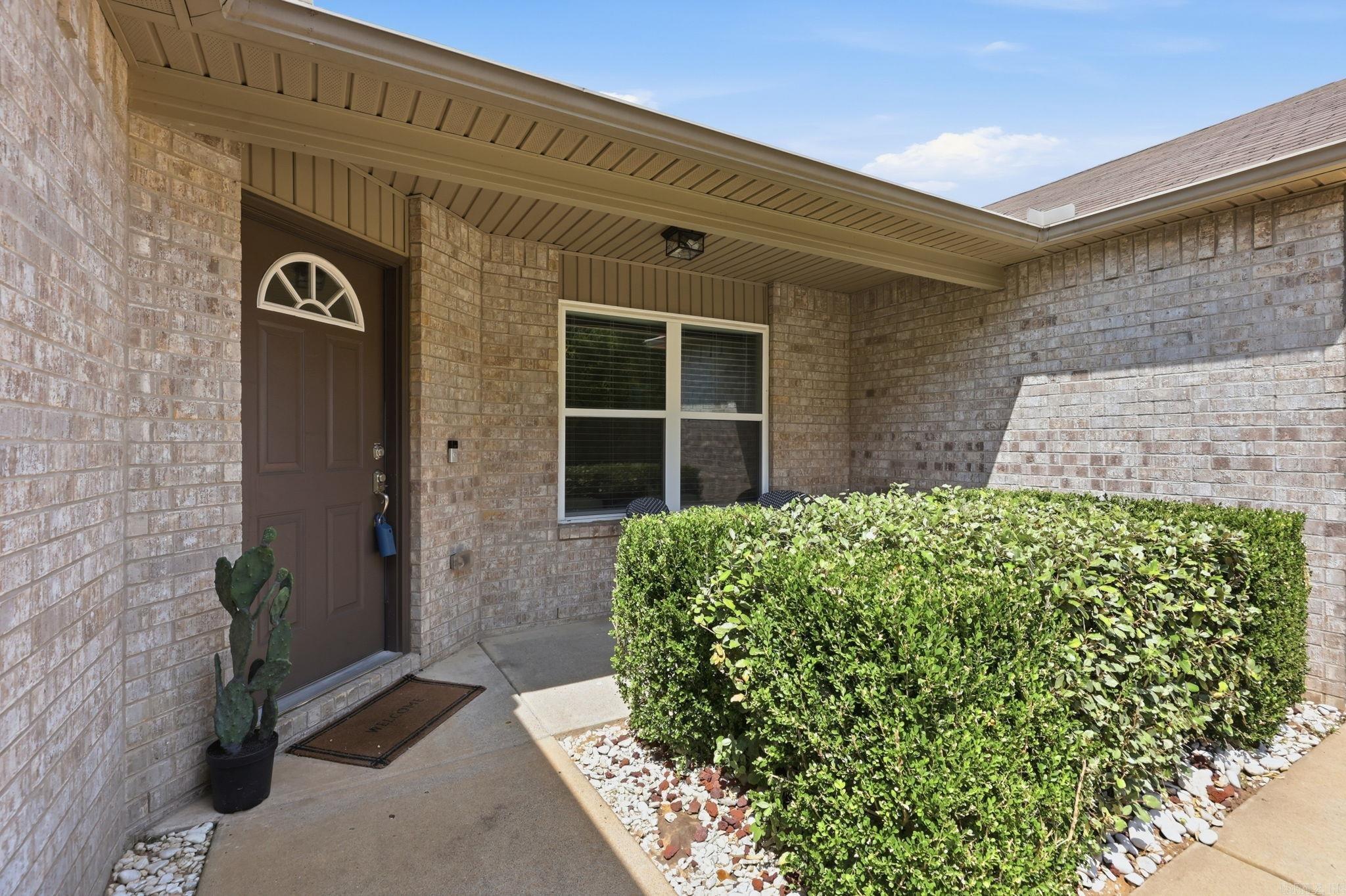9705 Zuber Road Property Photo 3