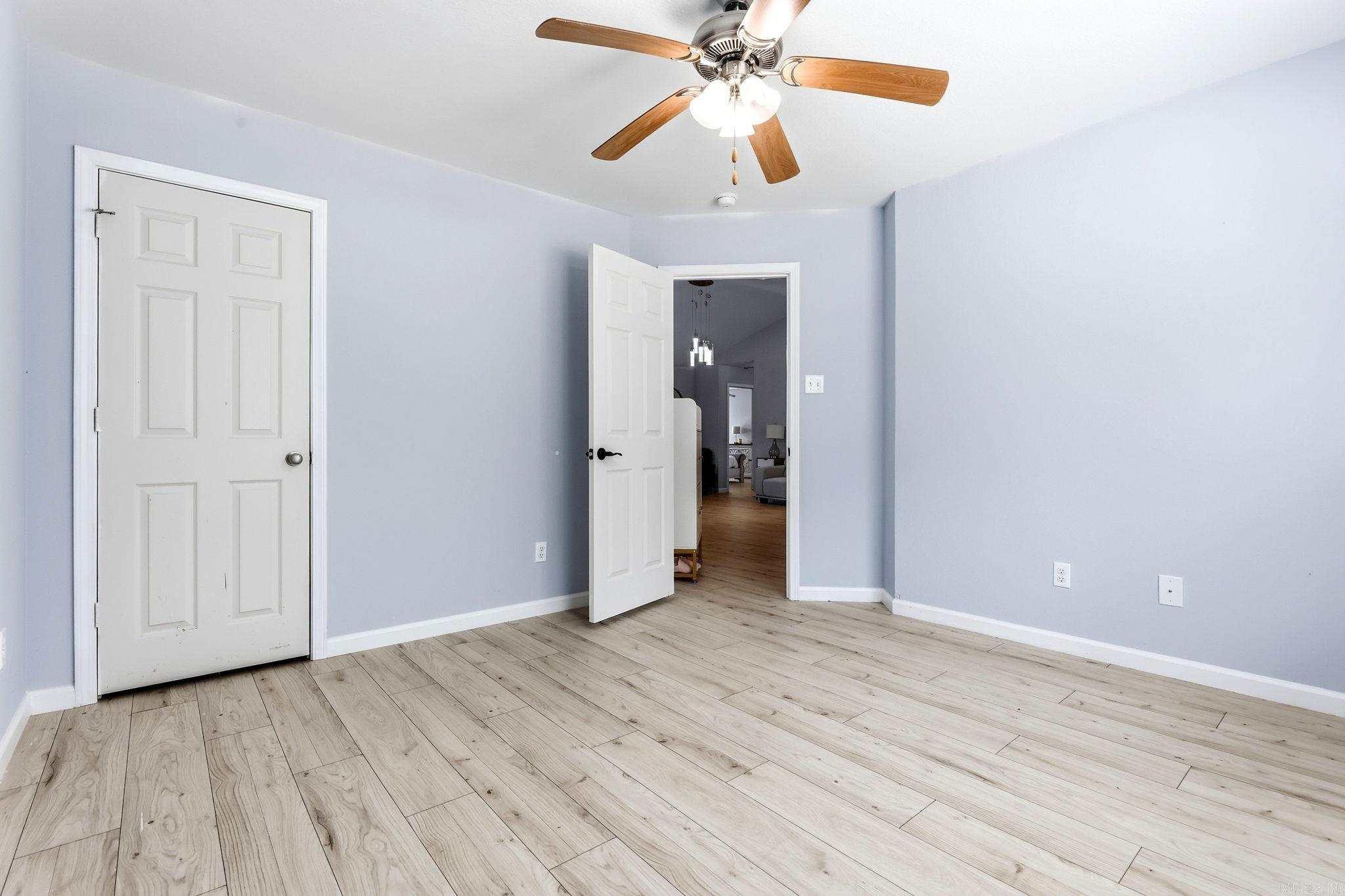9705 Zuber Road Property Photo 27