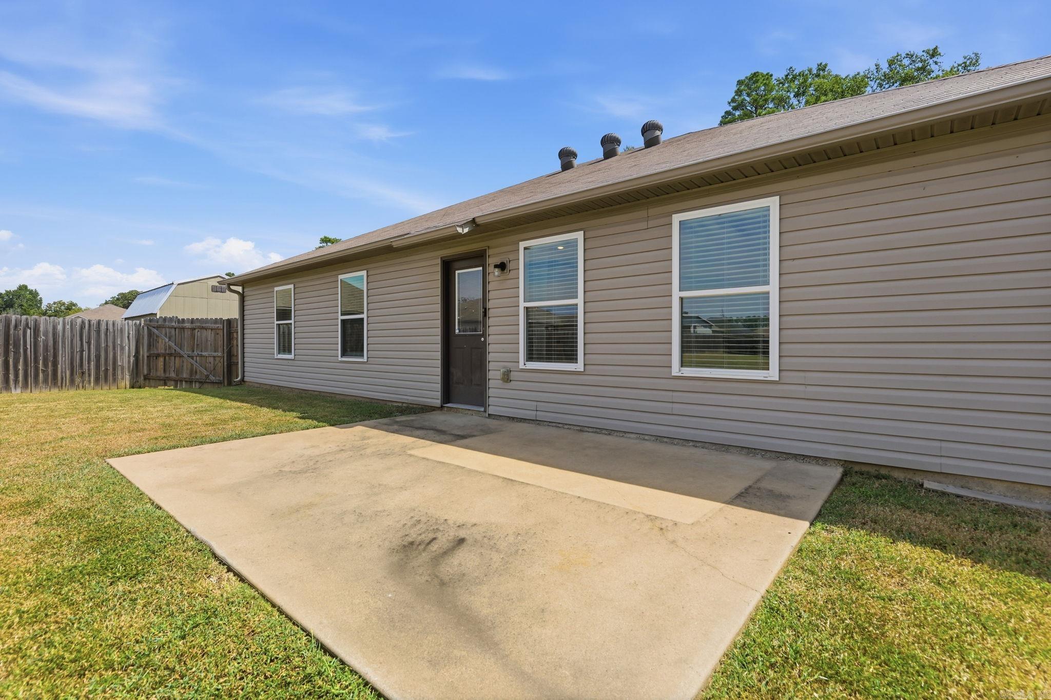 9705 Zuber Road Property Photo 33