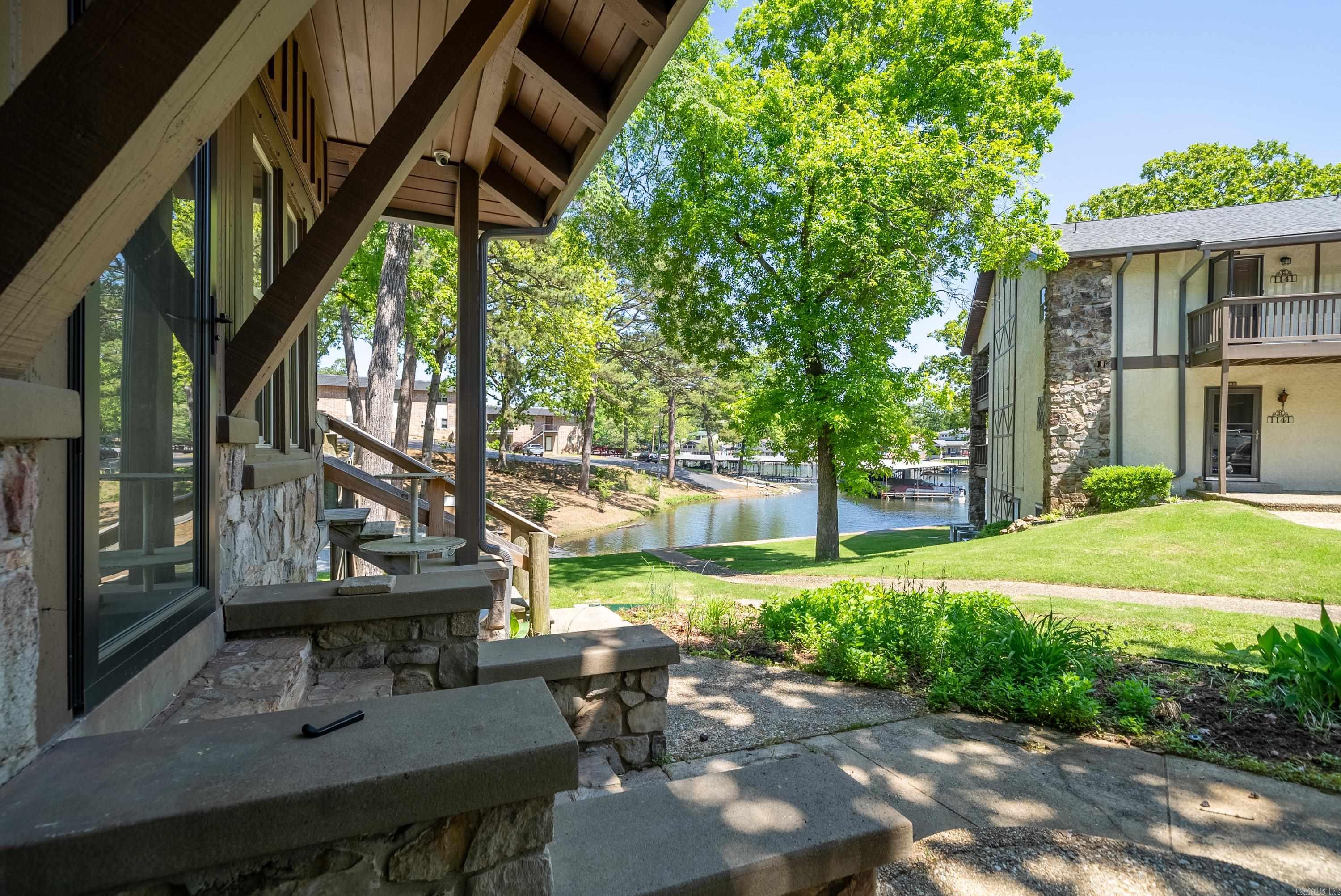 1139 Twin Points Property Photo 36