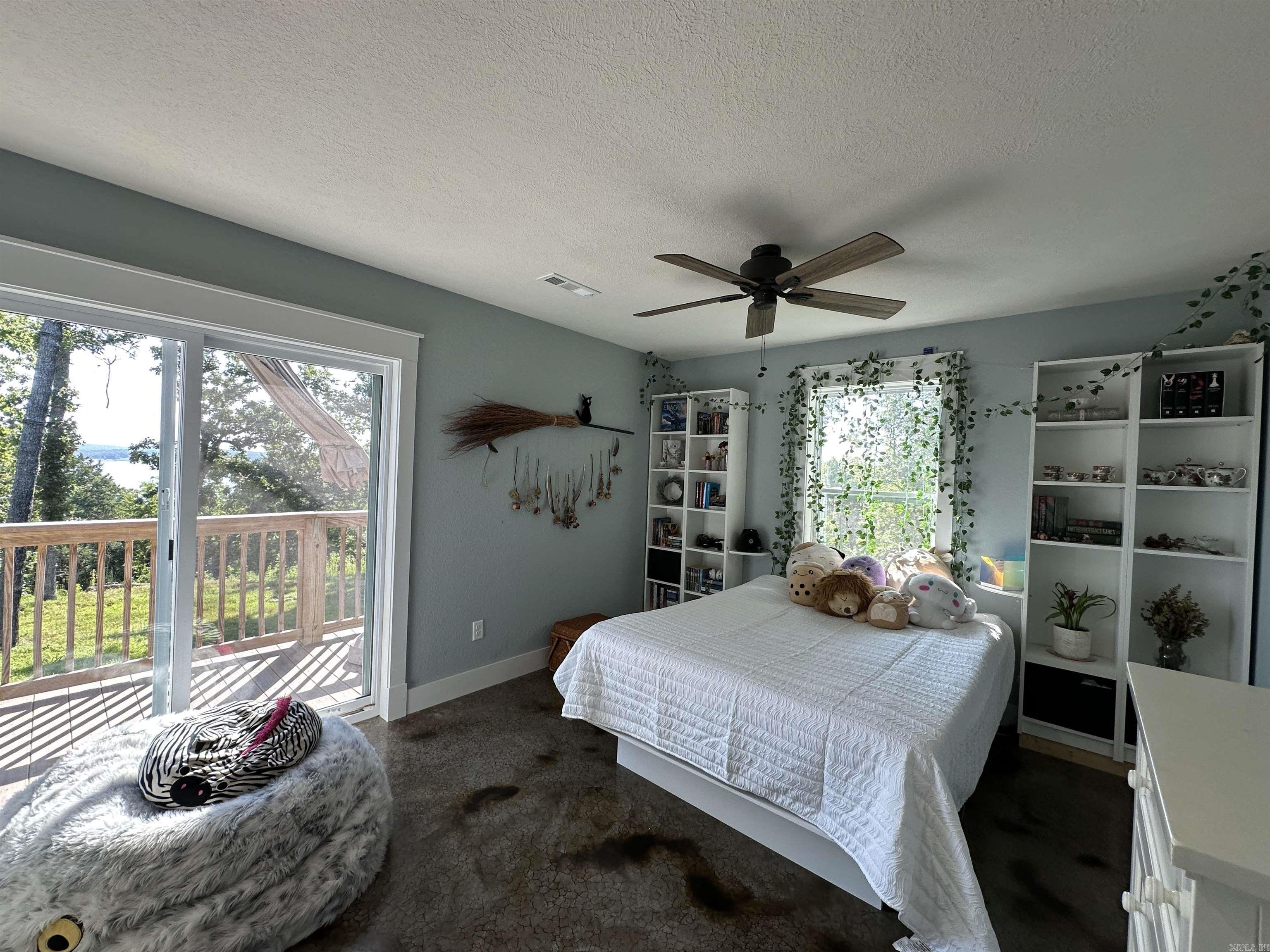 274 Katydid Lane Property Photo 24