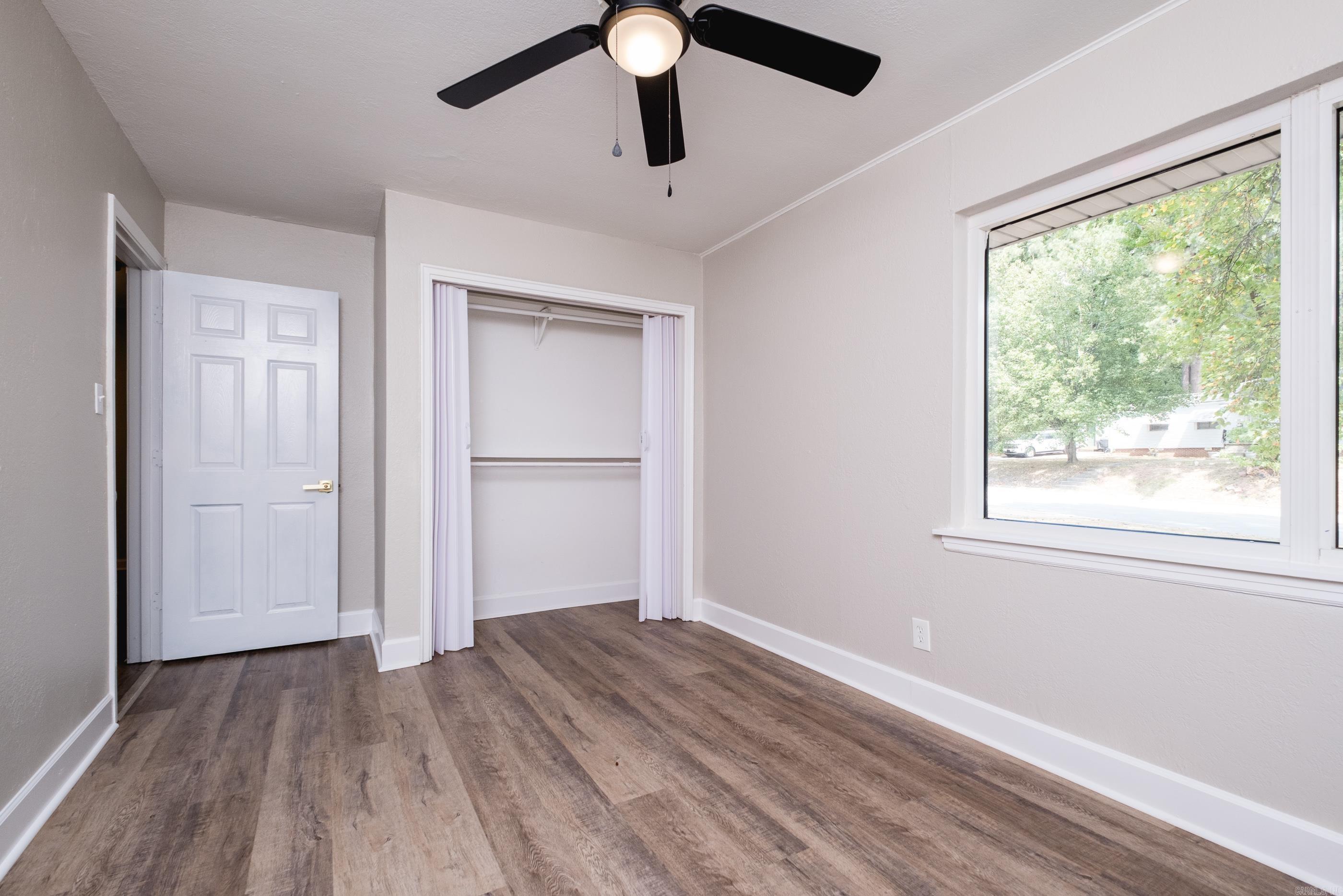 212 Lillian Street Property Photo 26