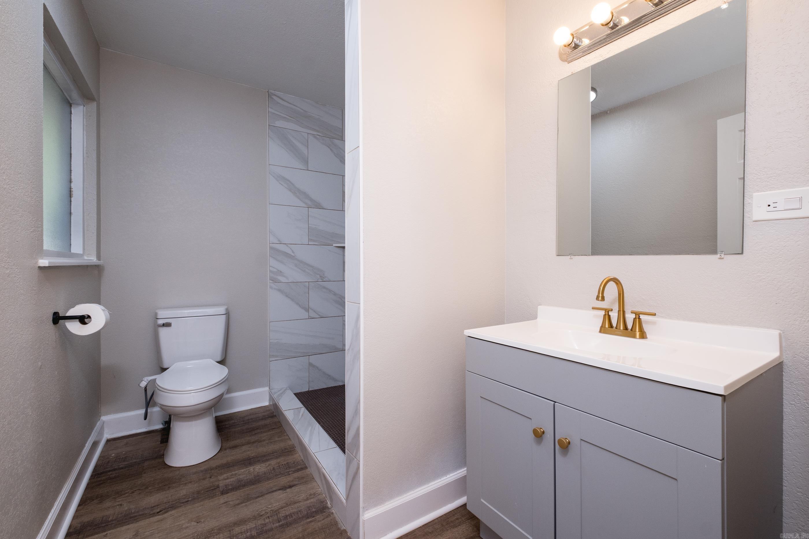 212 Lillian Street Property Photo 28