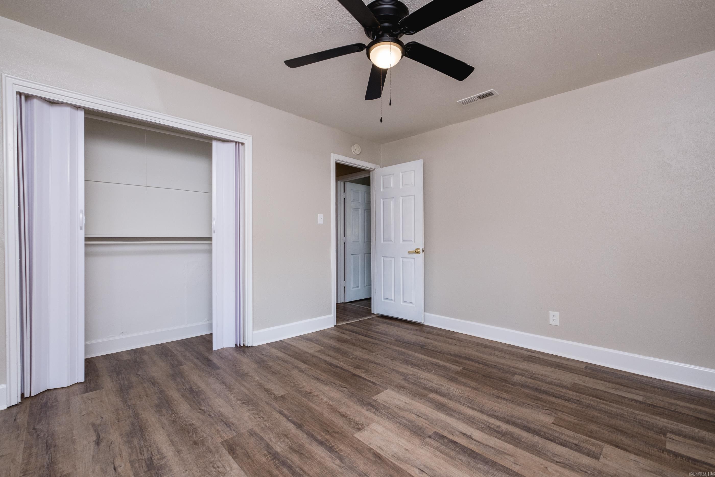 212 Lillian Street Property Photo 32