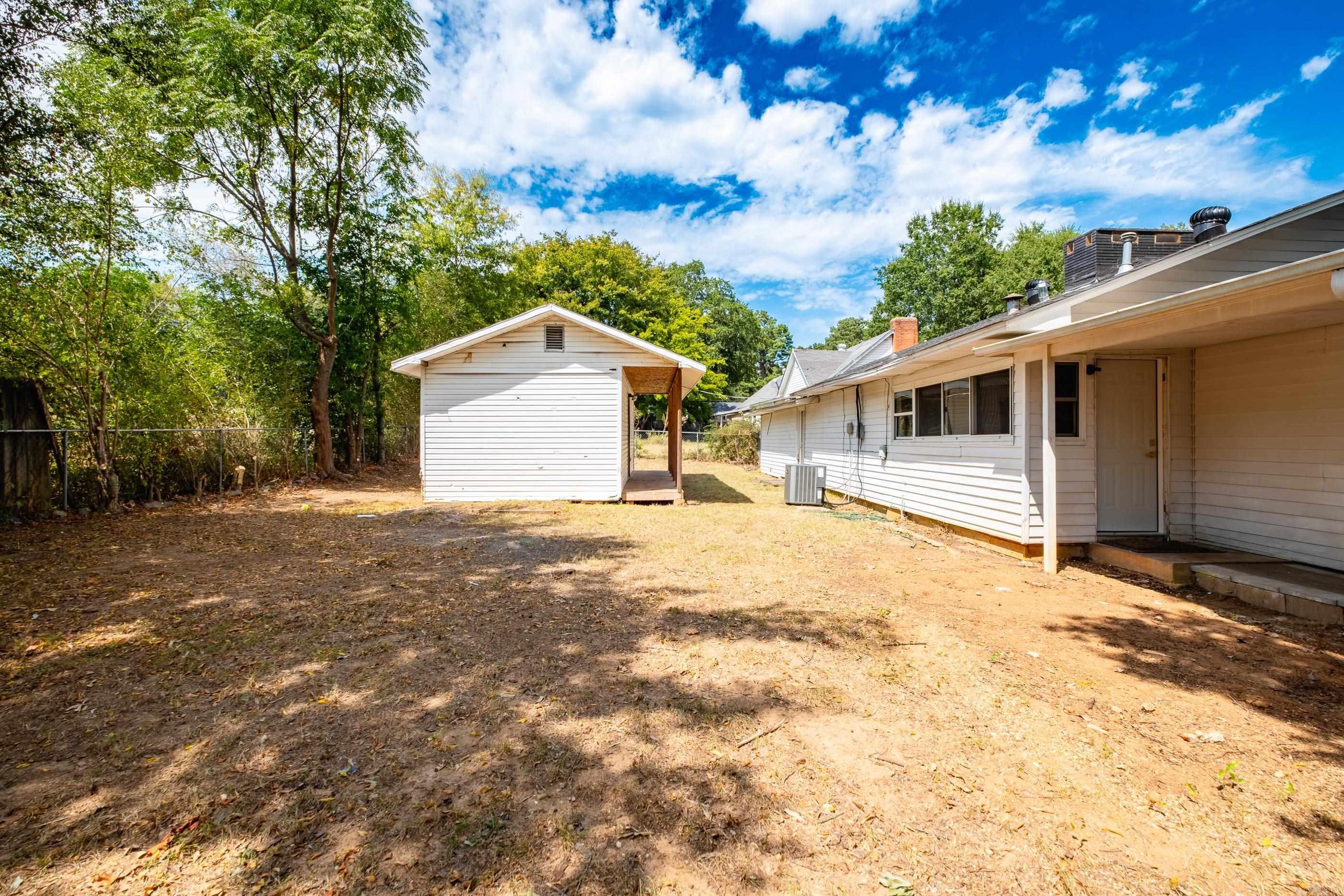 212 Lillian Street Property Photo 36