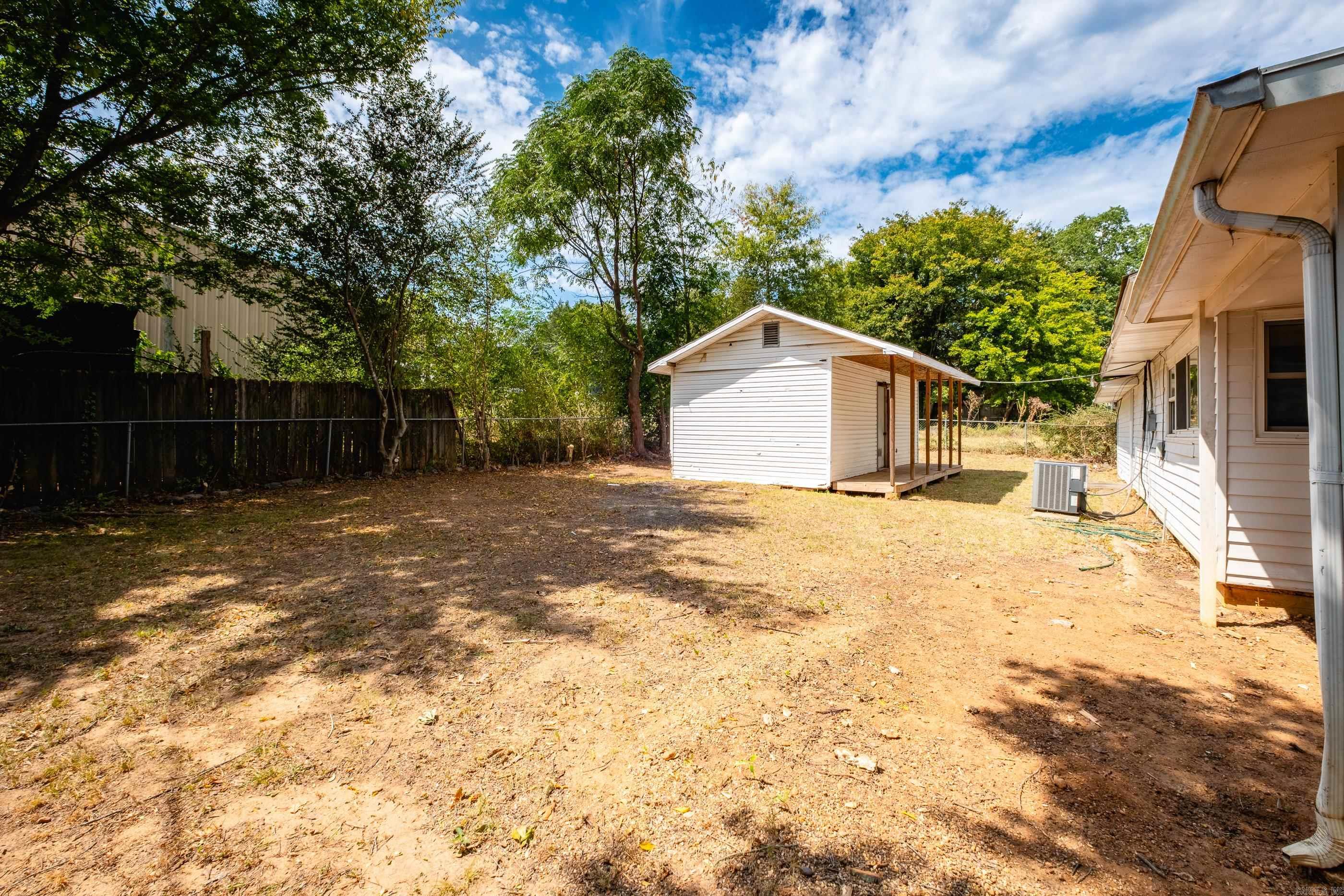 212 Lillian Street Property Photo 37