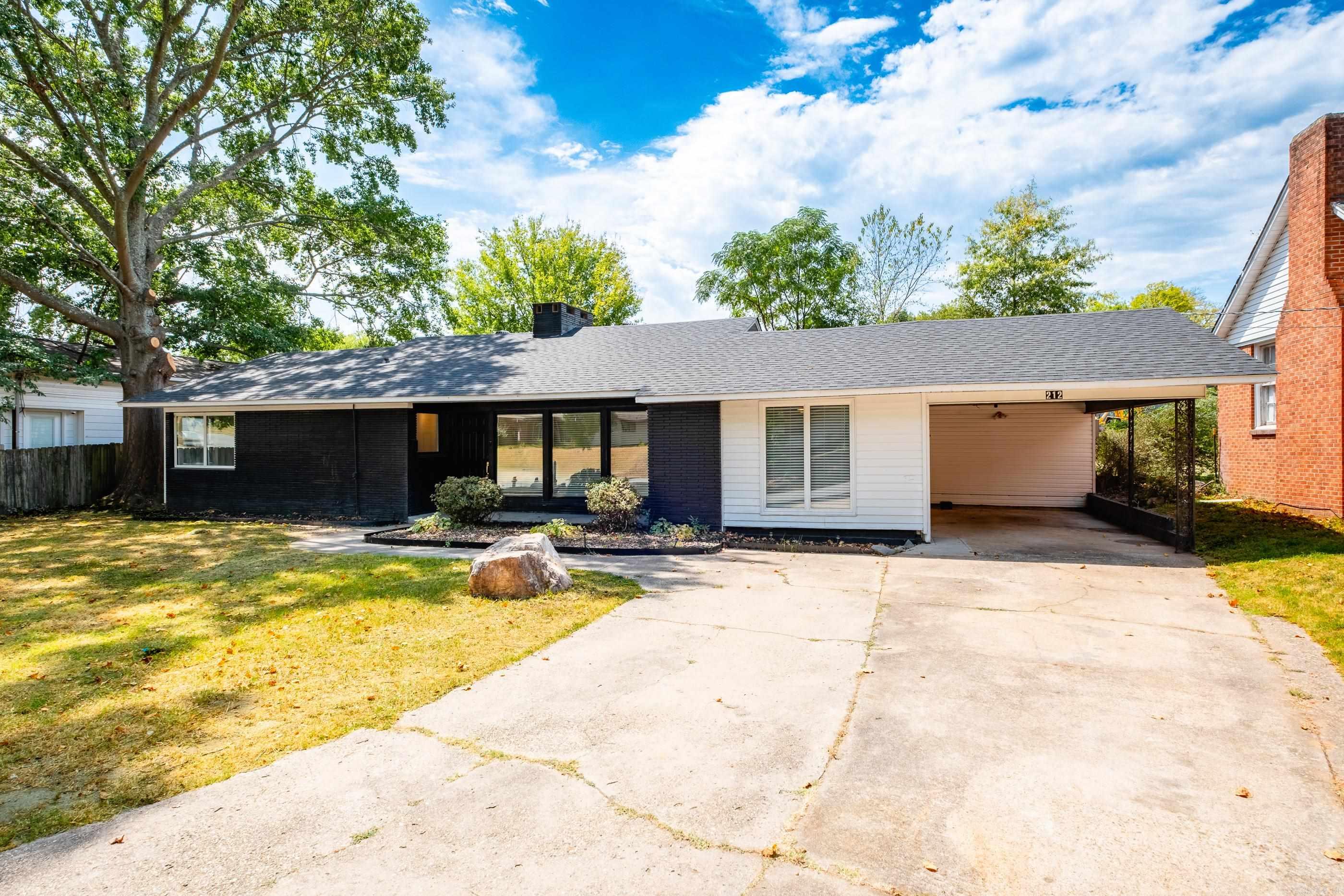 212 Lillian Street Property Photo 40