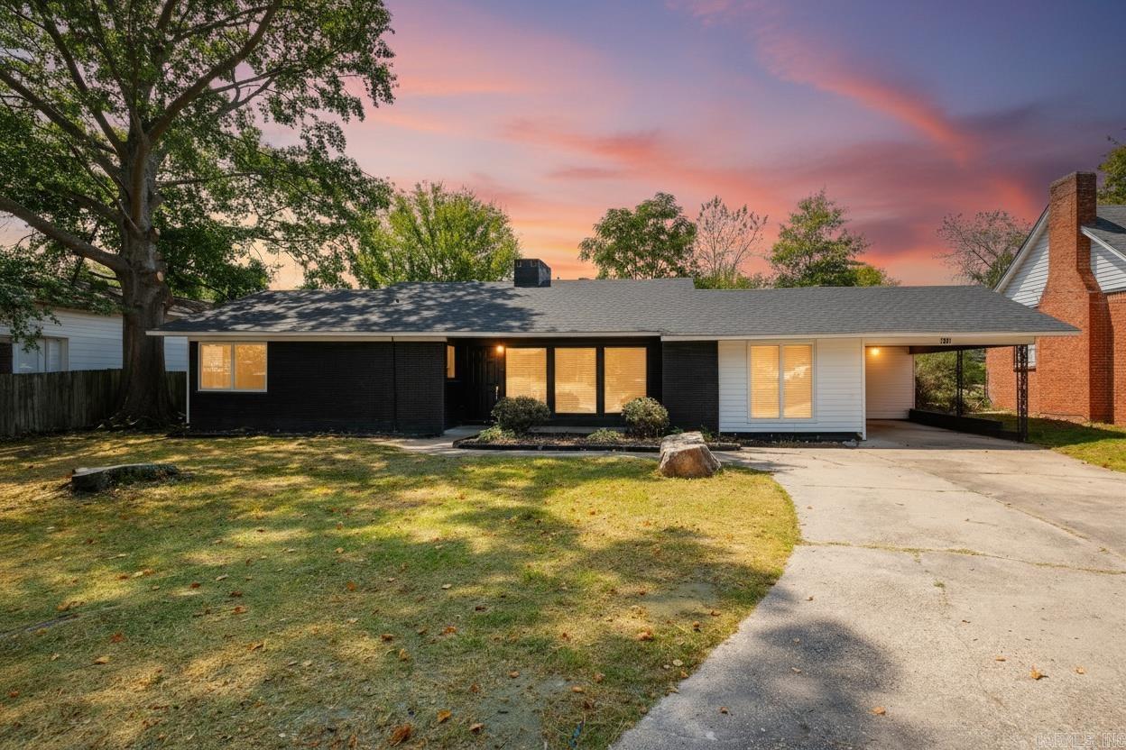 212 Lillian Street Property Photo 42