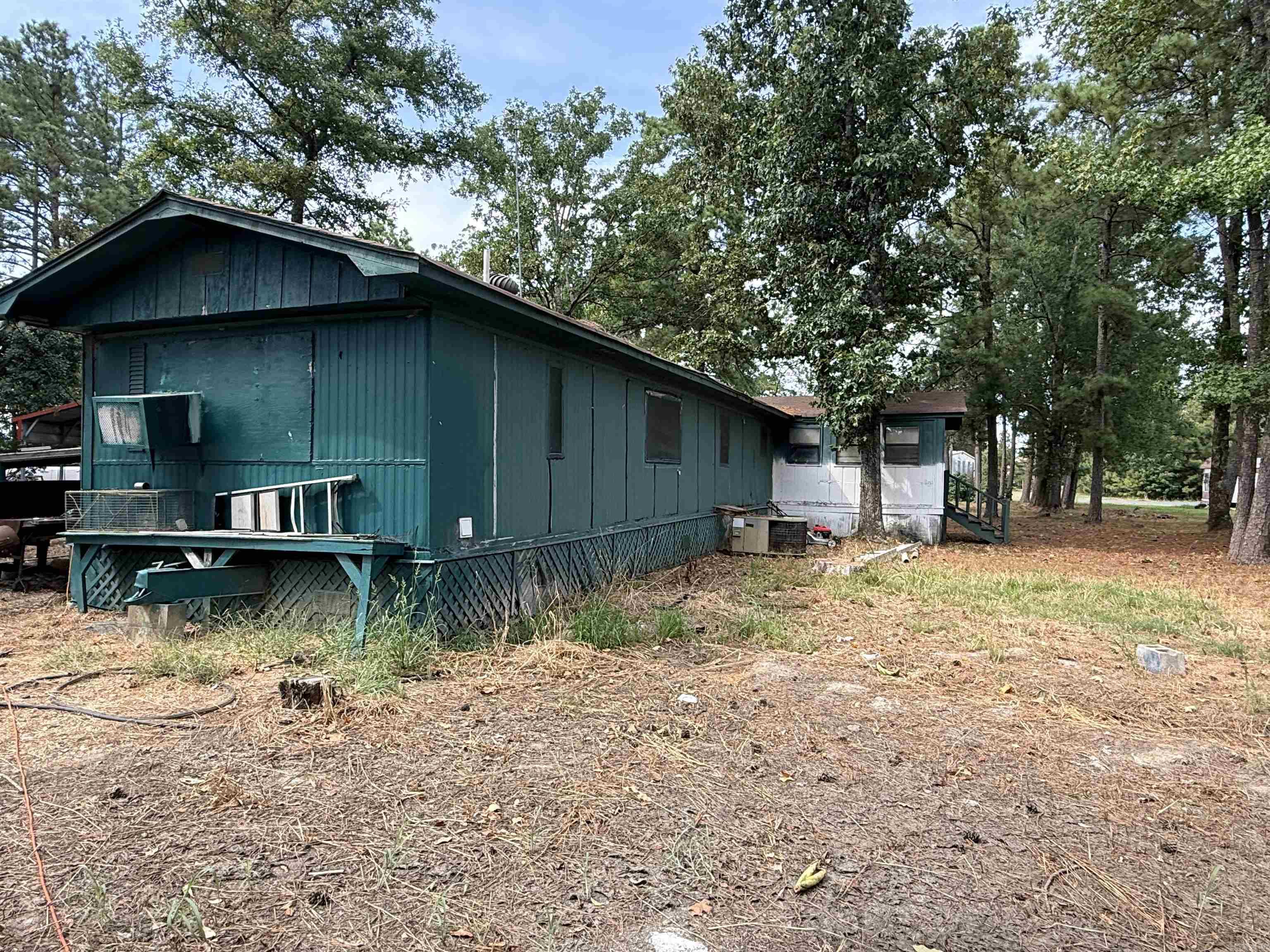 229 W Jordan Property Photo 5