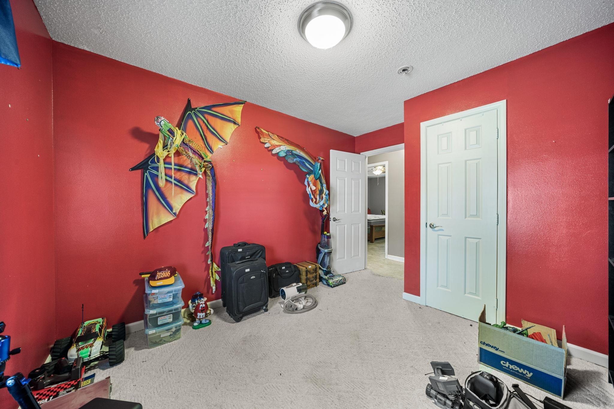 2039 N Hills Drive Property Photo 17