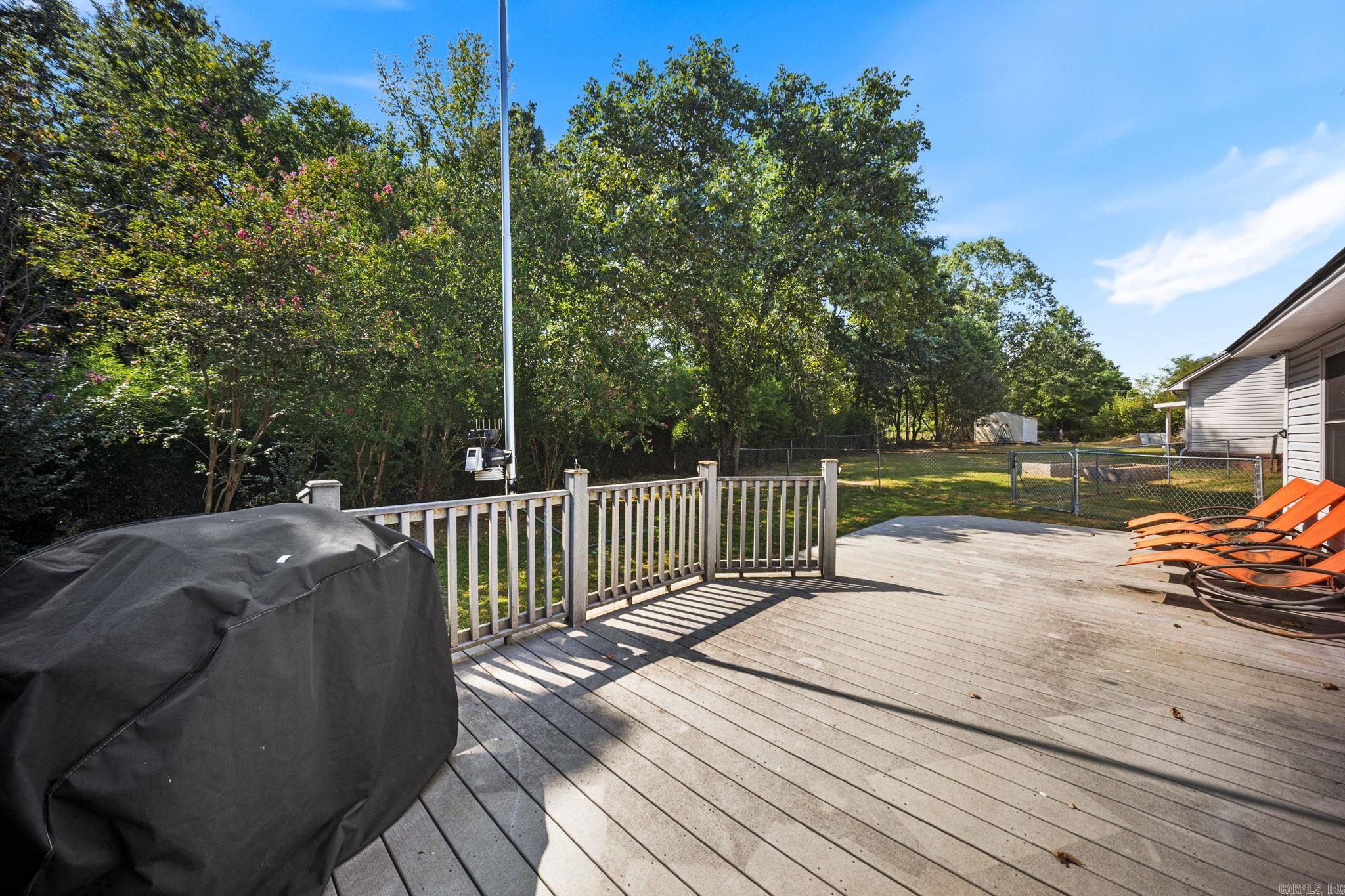 2039 N Hills Drive Property Photo 29