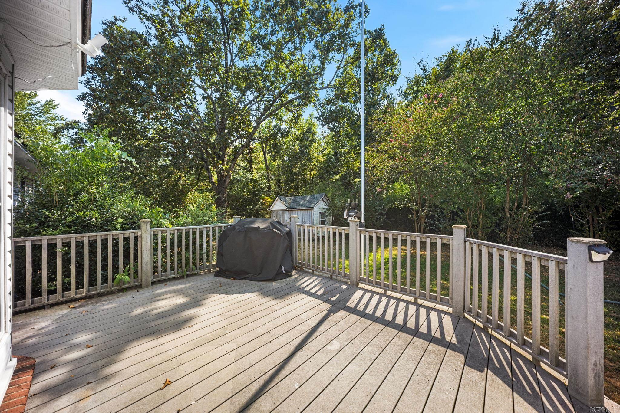 2039 N Hills Drive Property Photo 30