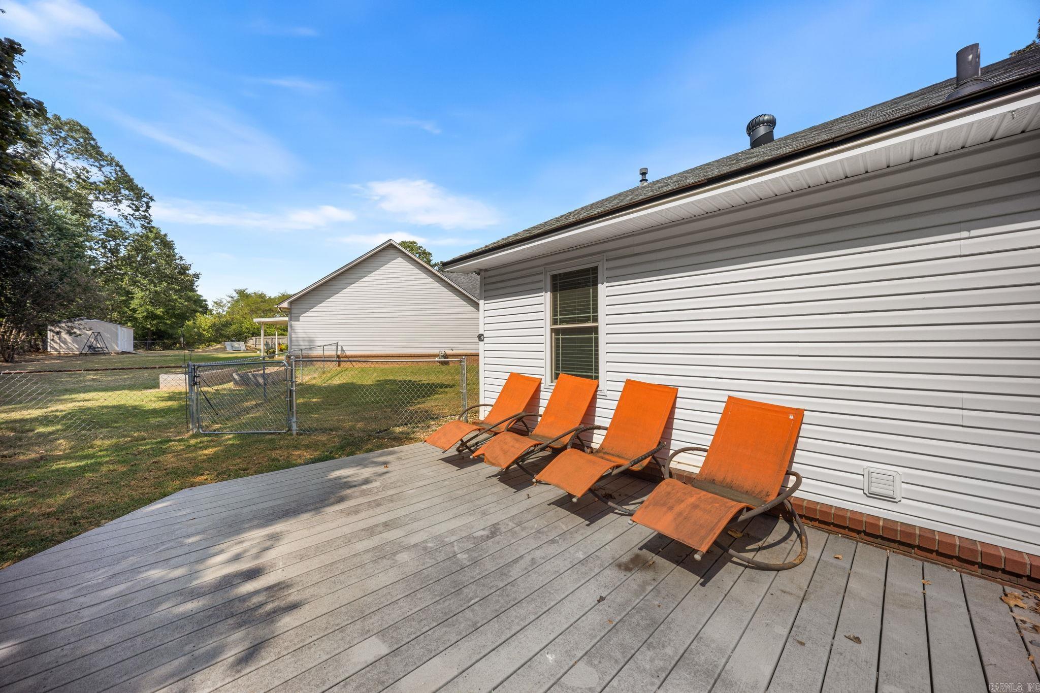 2039 N Hills Drive Property Photo 31