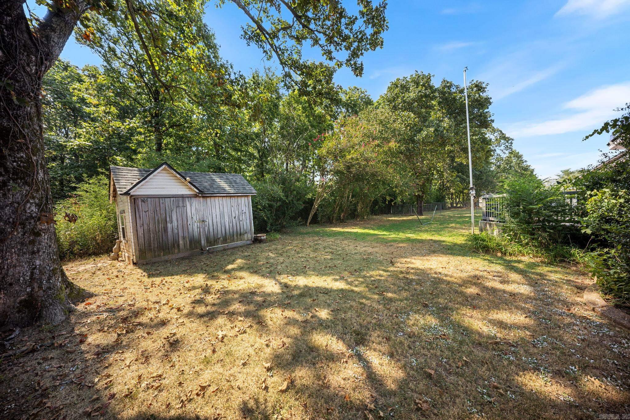 2039 N Hills Drive Property Photo 34