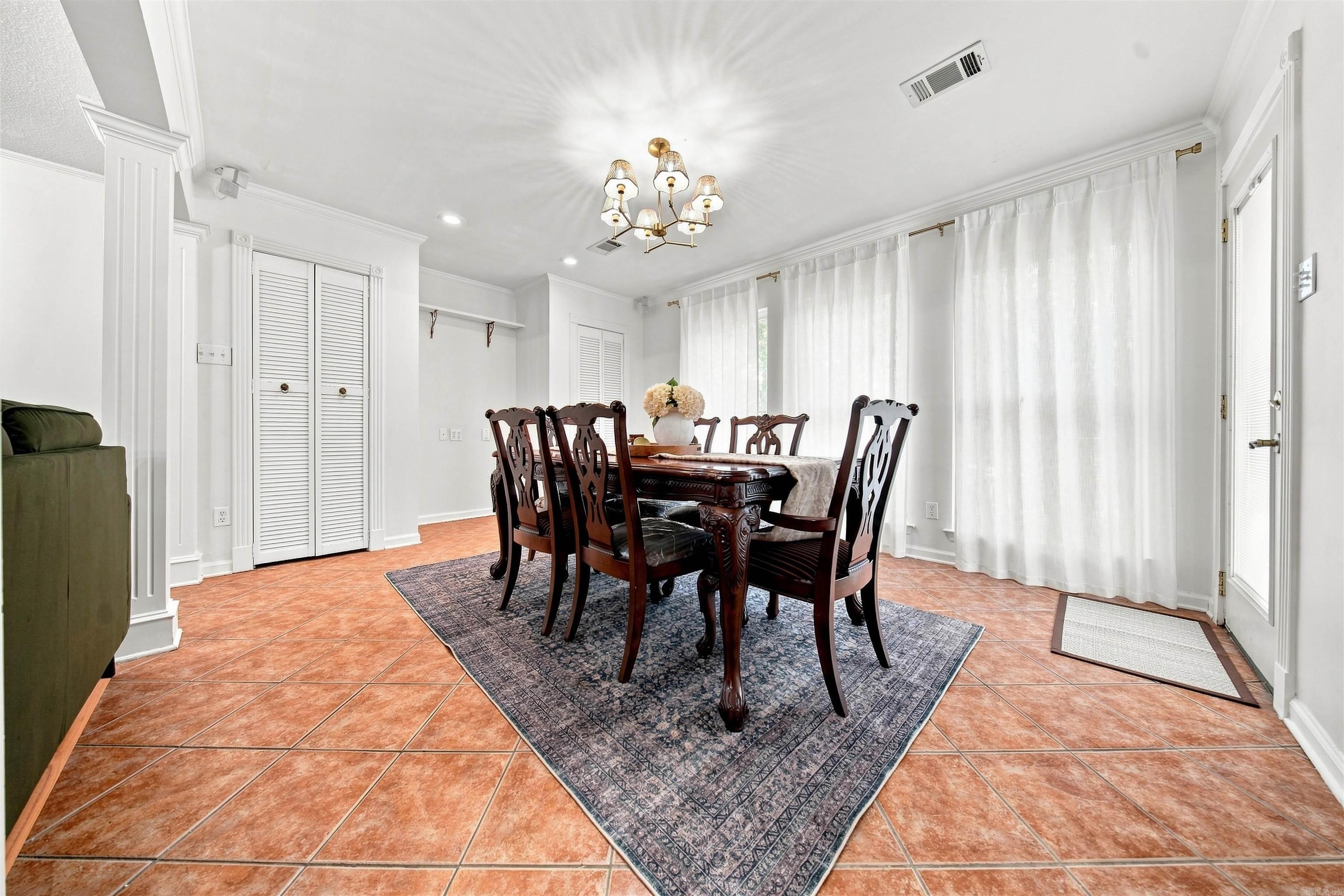 28 Sallisaw Circle Property Photo 8
