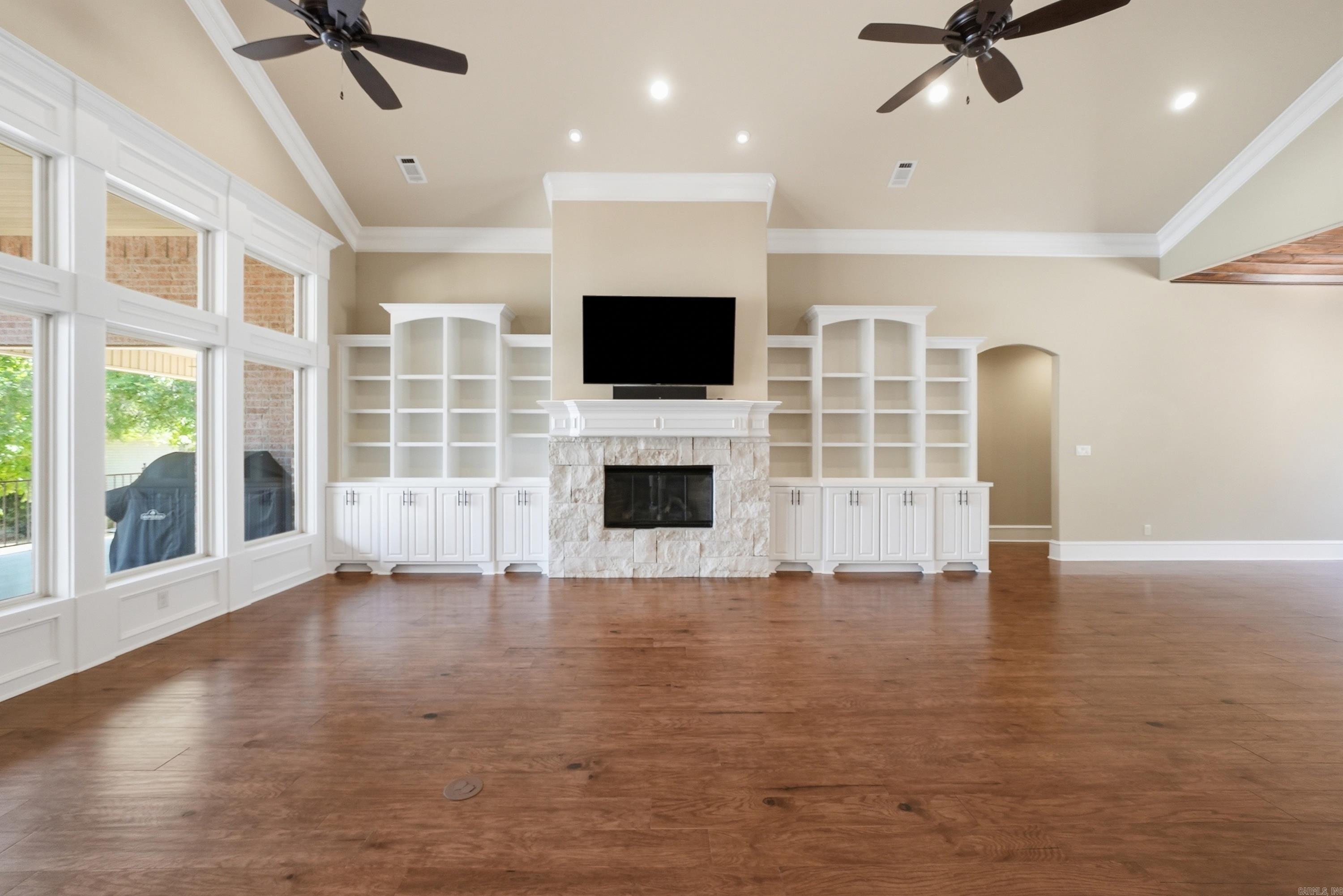 1 Ribera Ln Property Photo 9