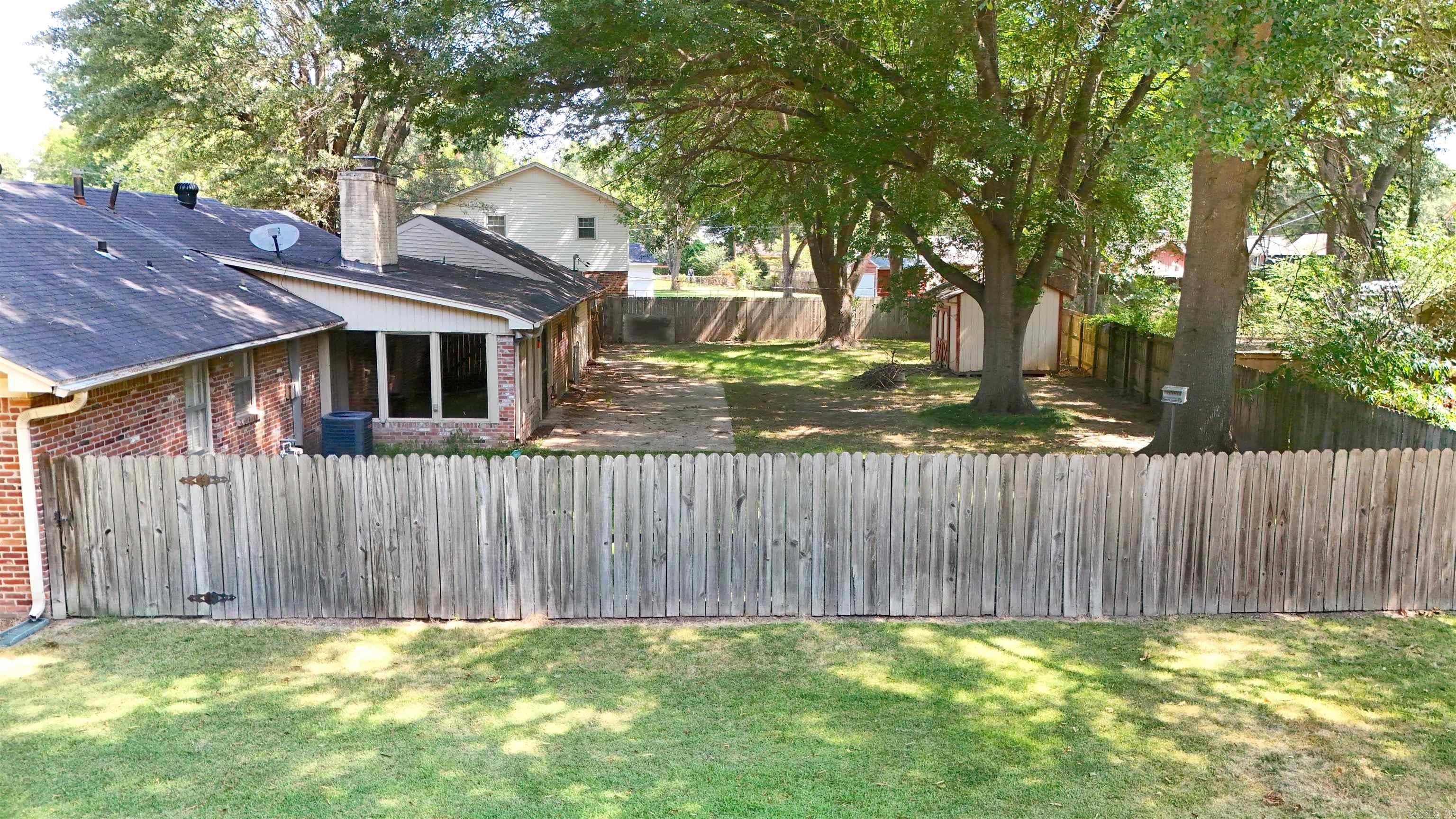 1005 Cherry Lane Property Photo 5