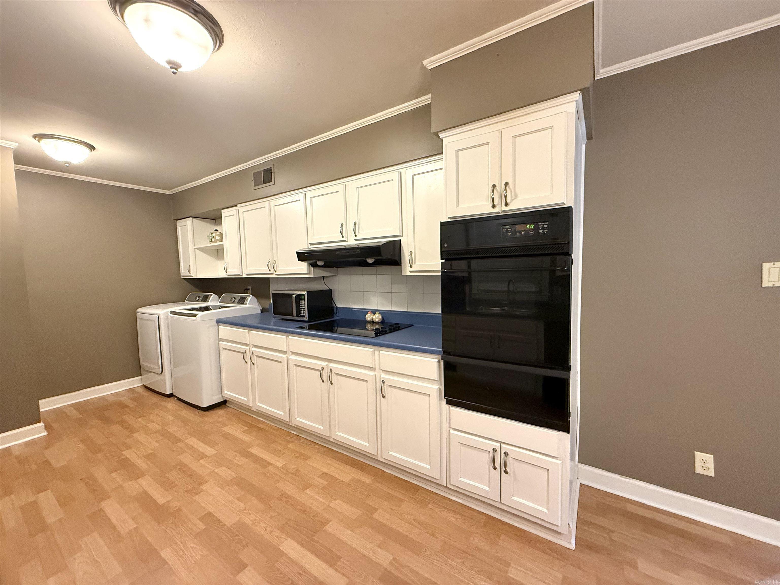 1005 Cherry Lane Property Photo 8