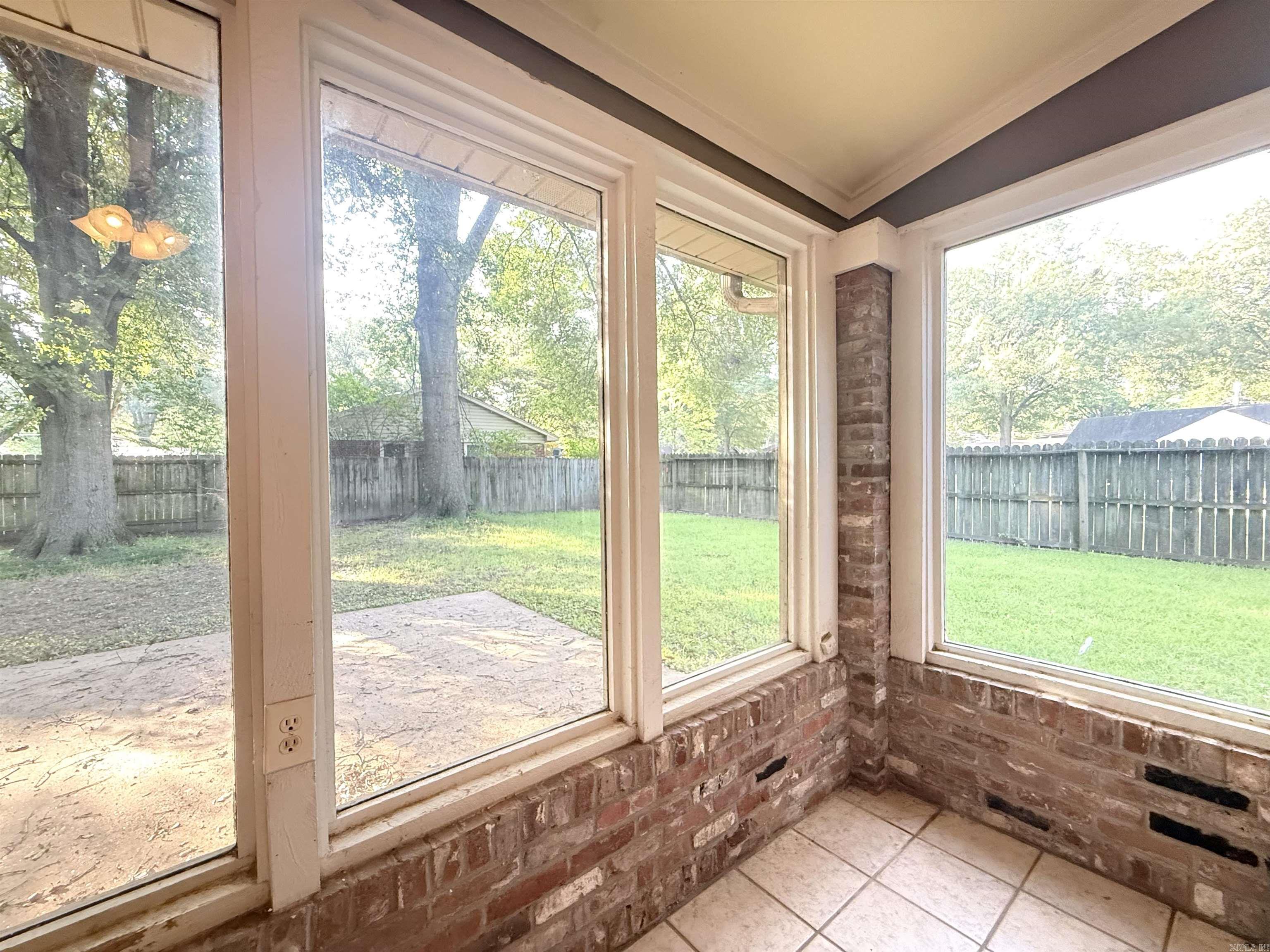 1005 Cherry Lane Property Photo 22