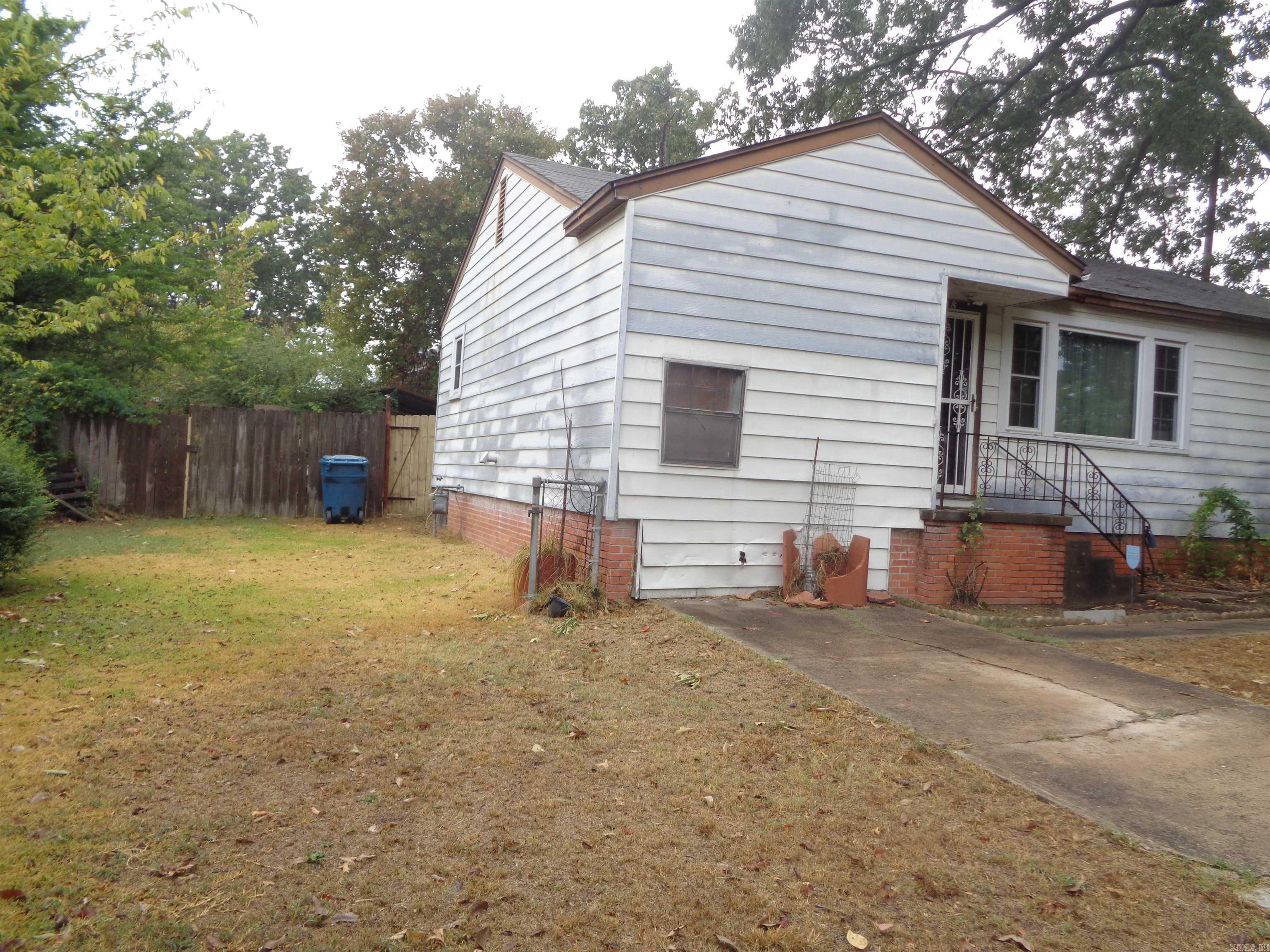 1708 Montclair Drive Property Photo 2
