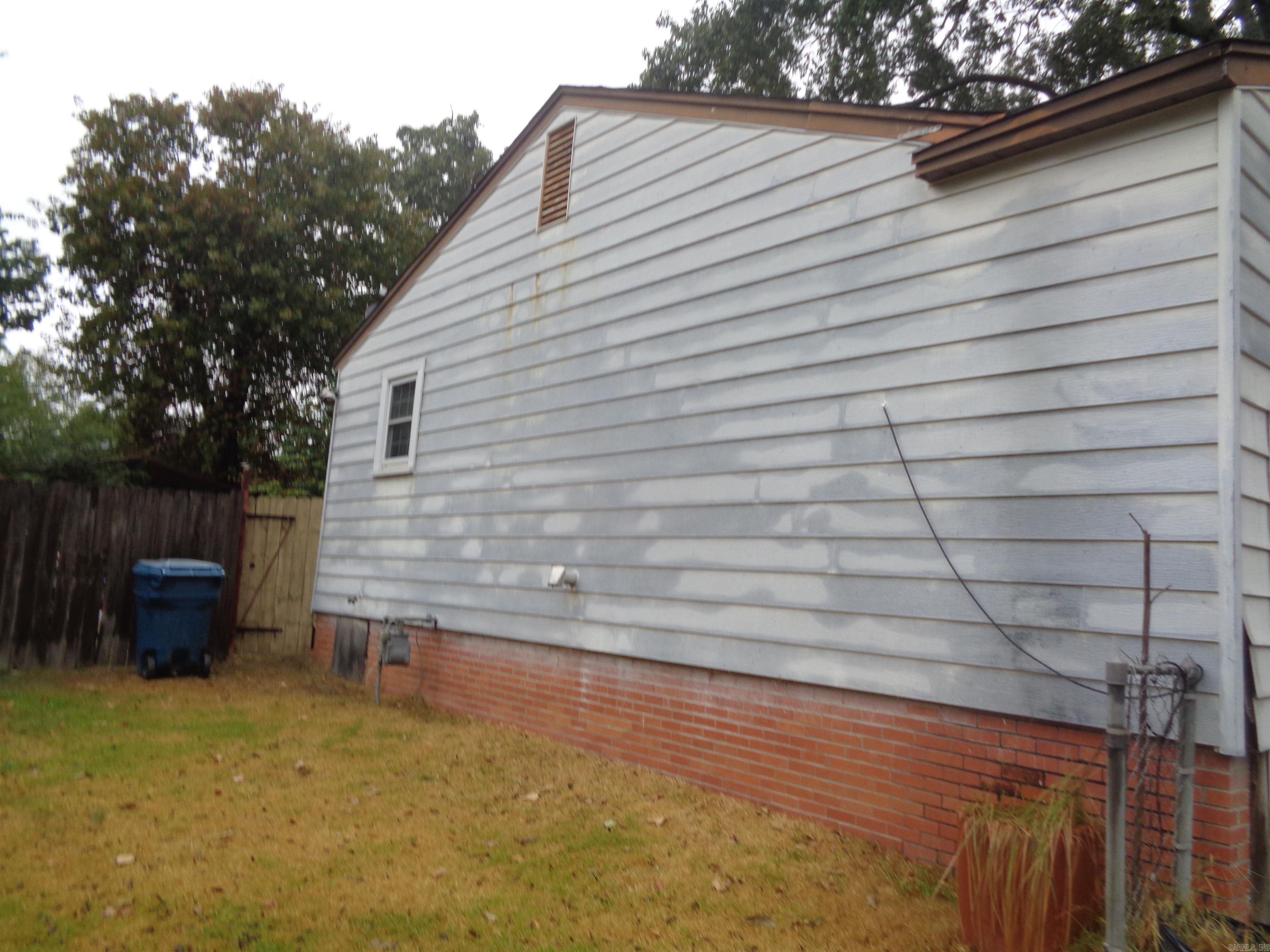1708 Montclair Drive Property Photo 3