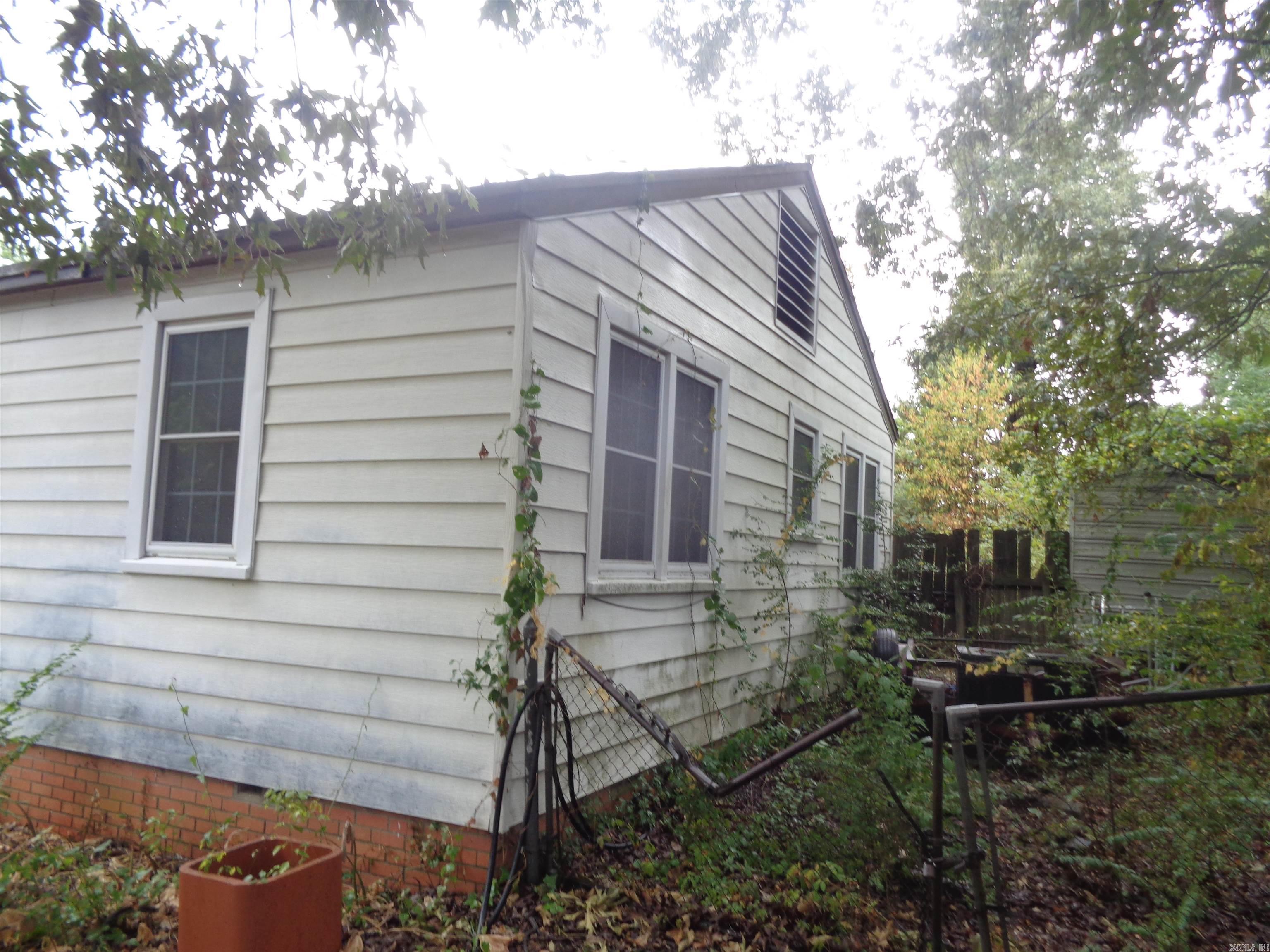 1708 Montclair Drive Property Photo 5