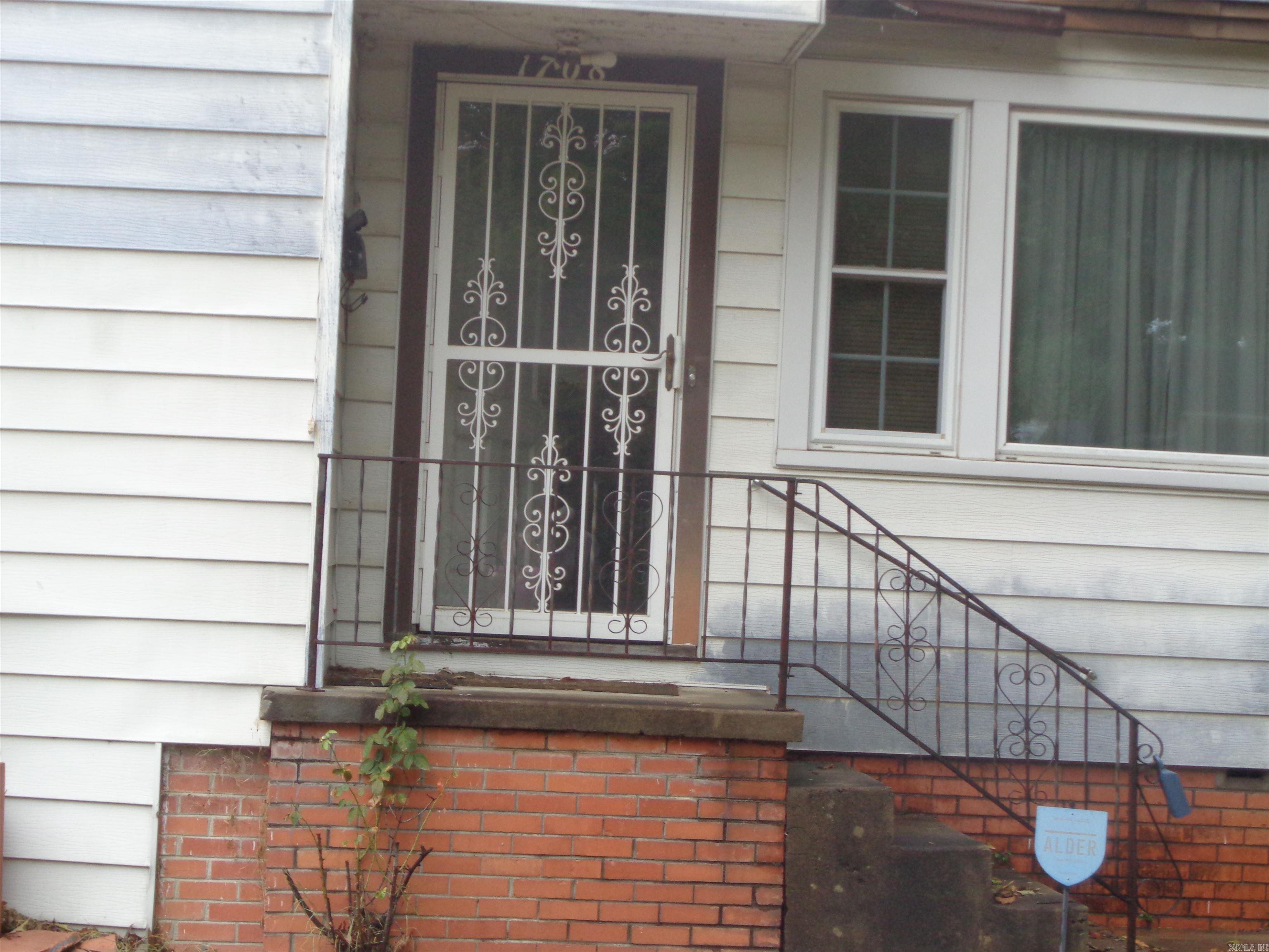 1708 Montclair Drive Property Photo 7