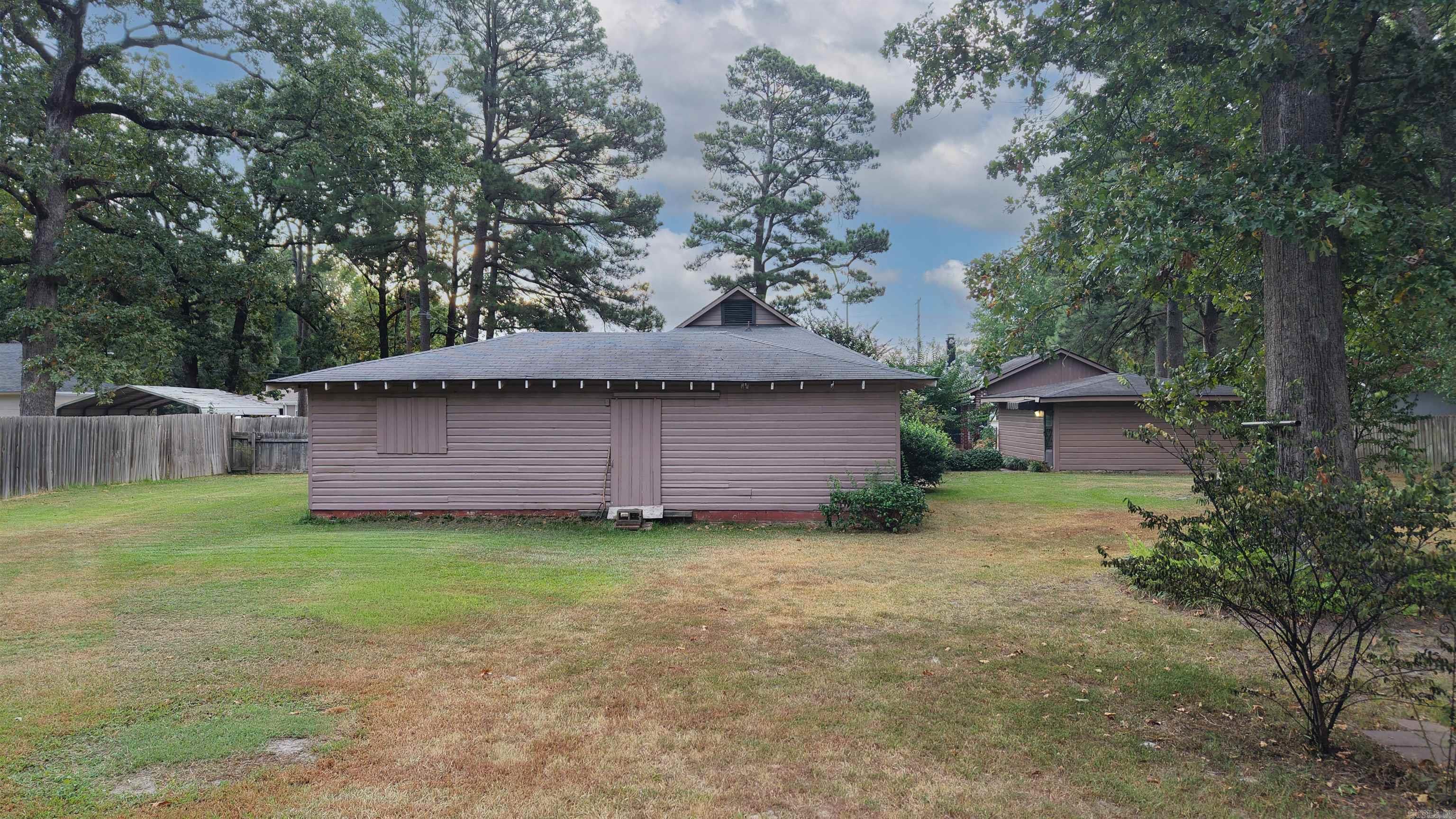 3604 Oakwood Property Photo 28