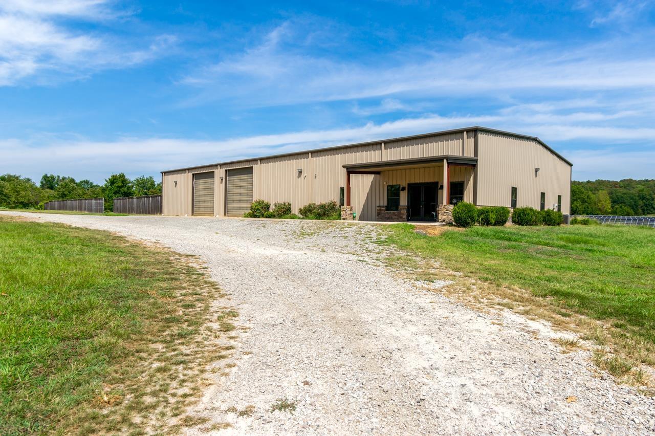 11 Diamond Ice Property Photo 5