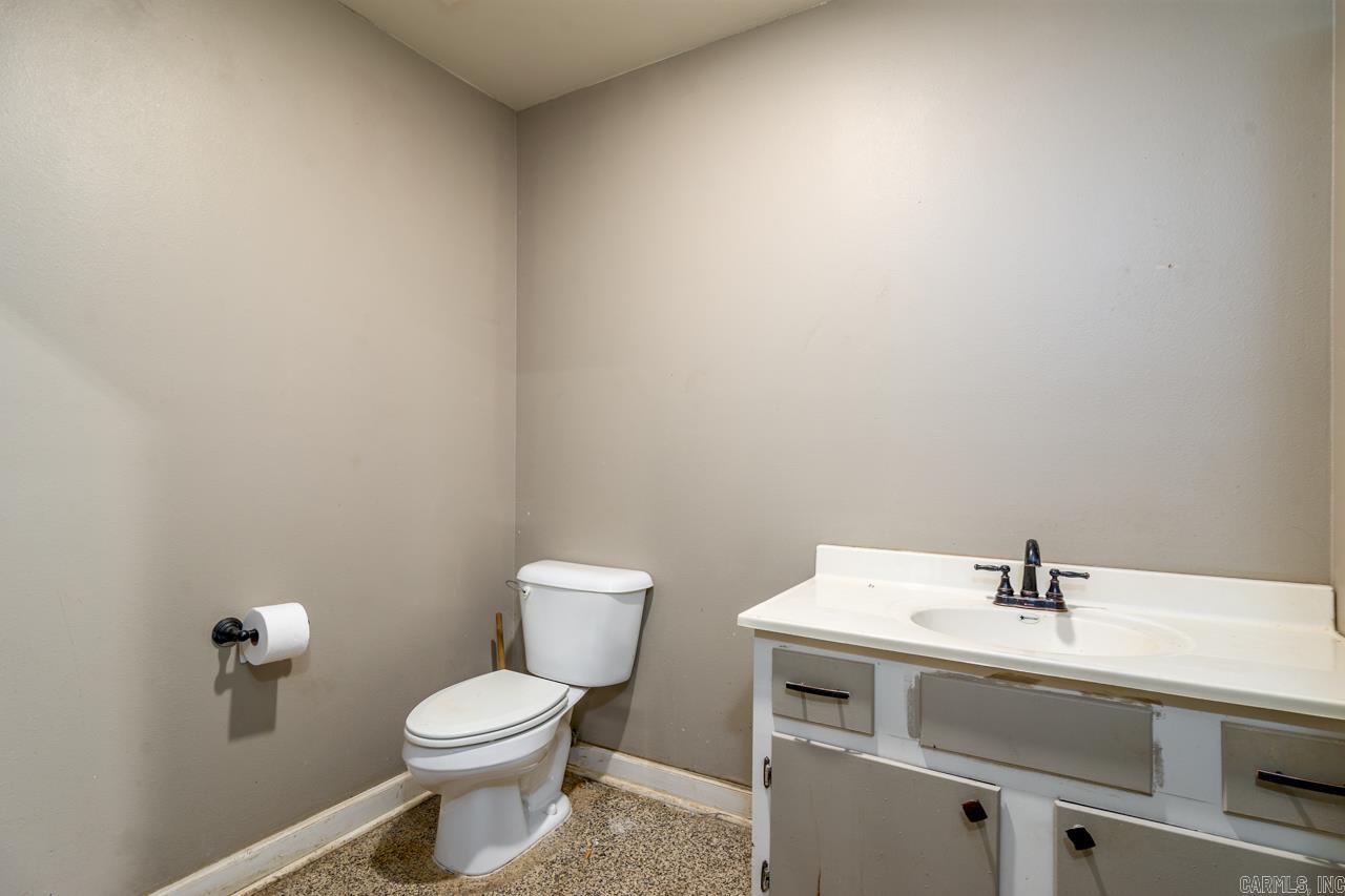 11 Diamond Ice Property Photo 18