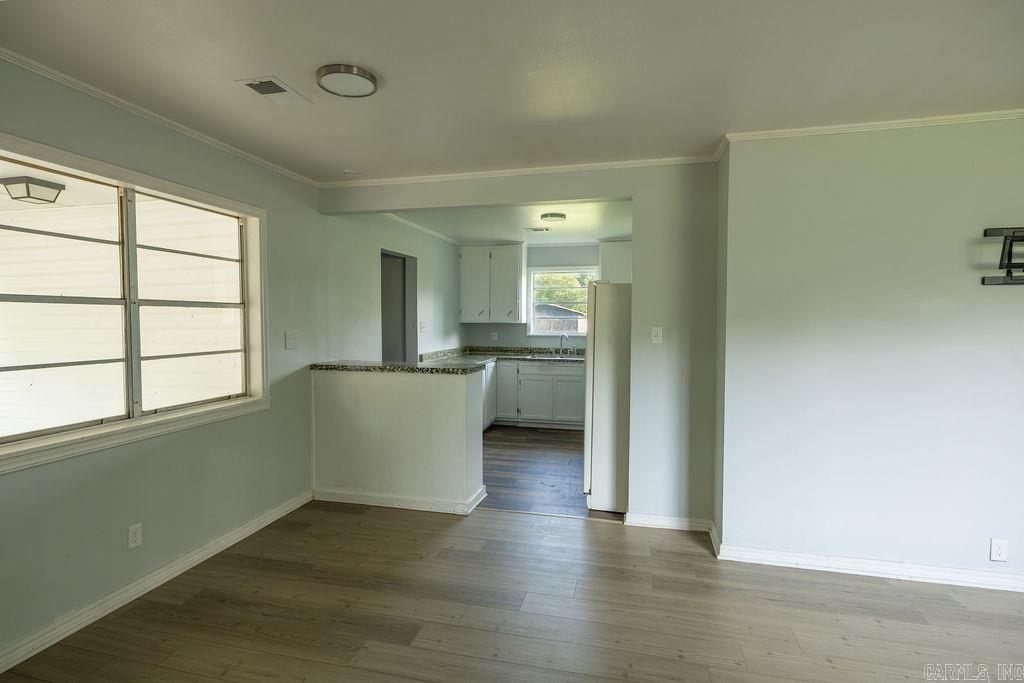 206 E Spring Street Property Photo 14