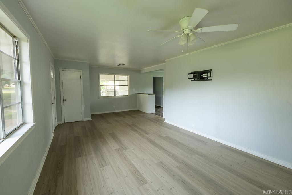 206 E Spring Street Property Photo 15